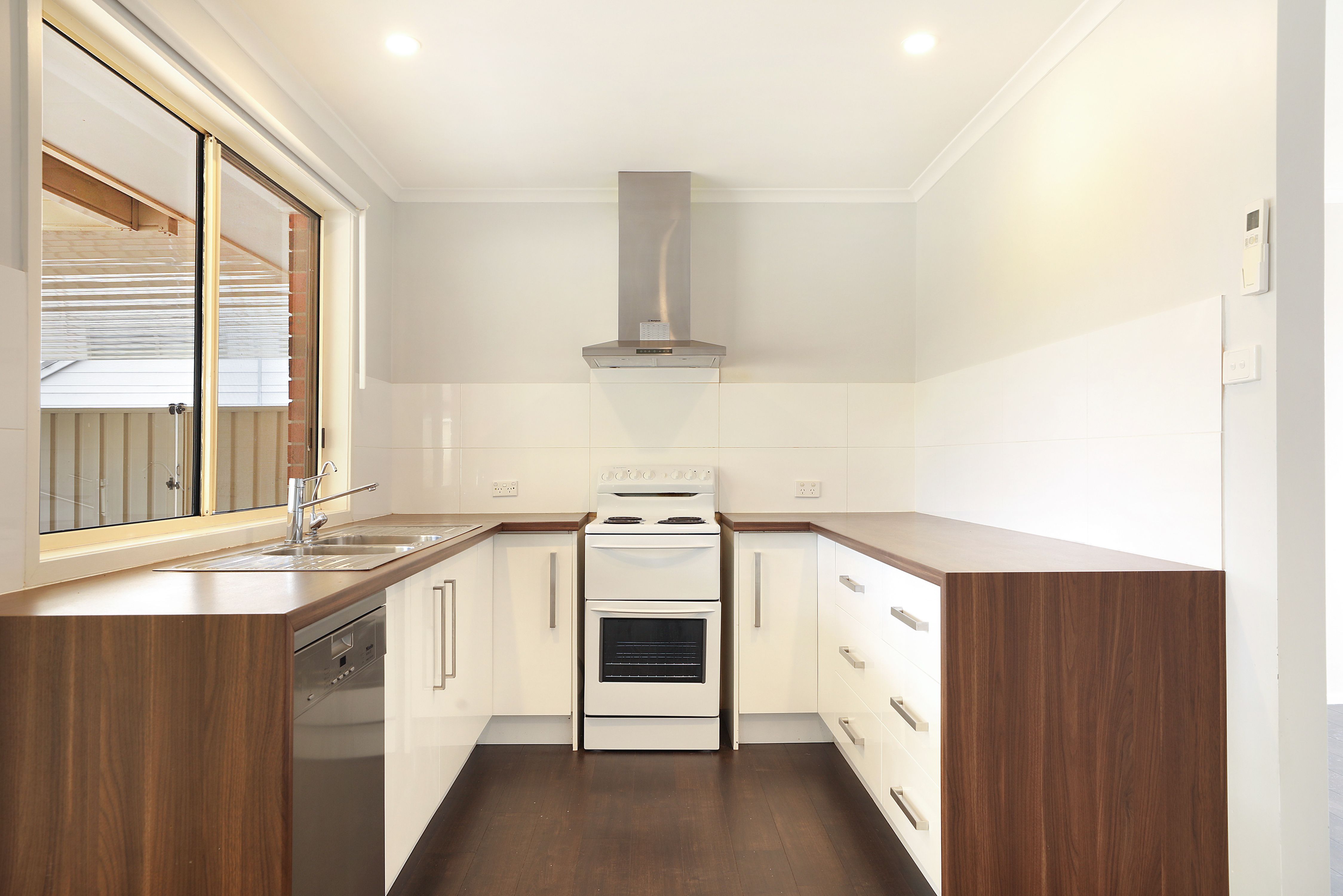 15 Ella Street, Hill Top, NSW 2575