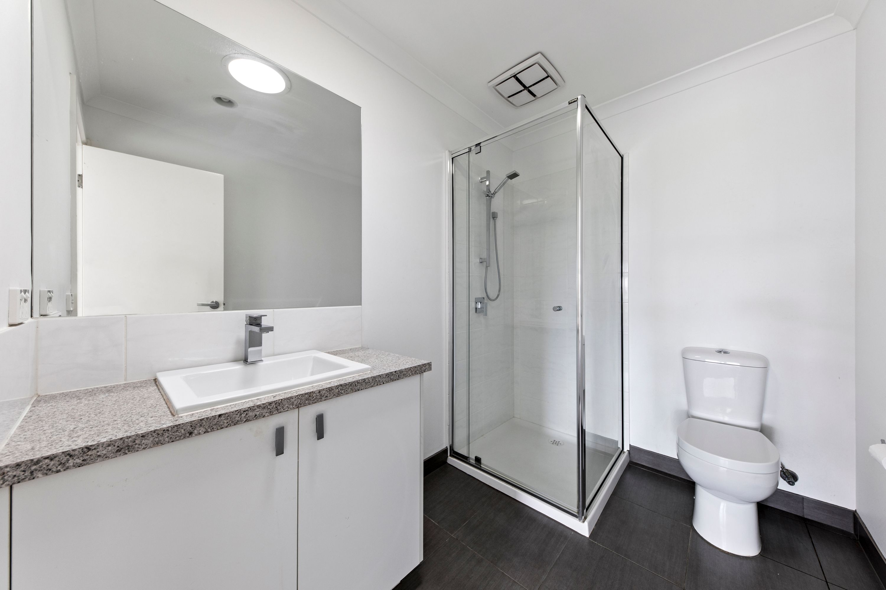 54 Belmont Crescent — photo 6 of 14