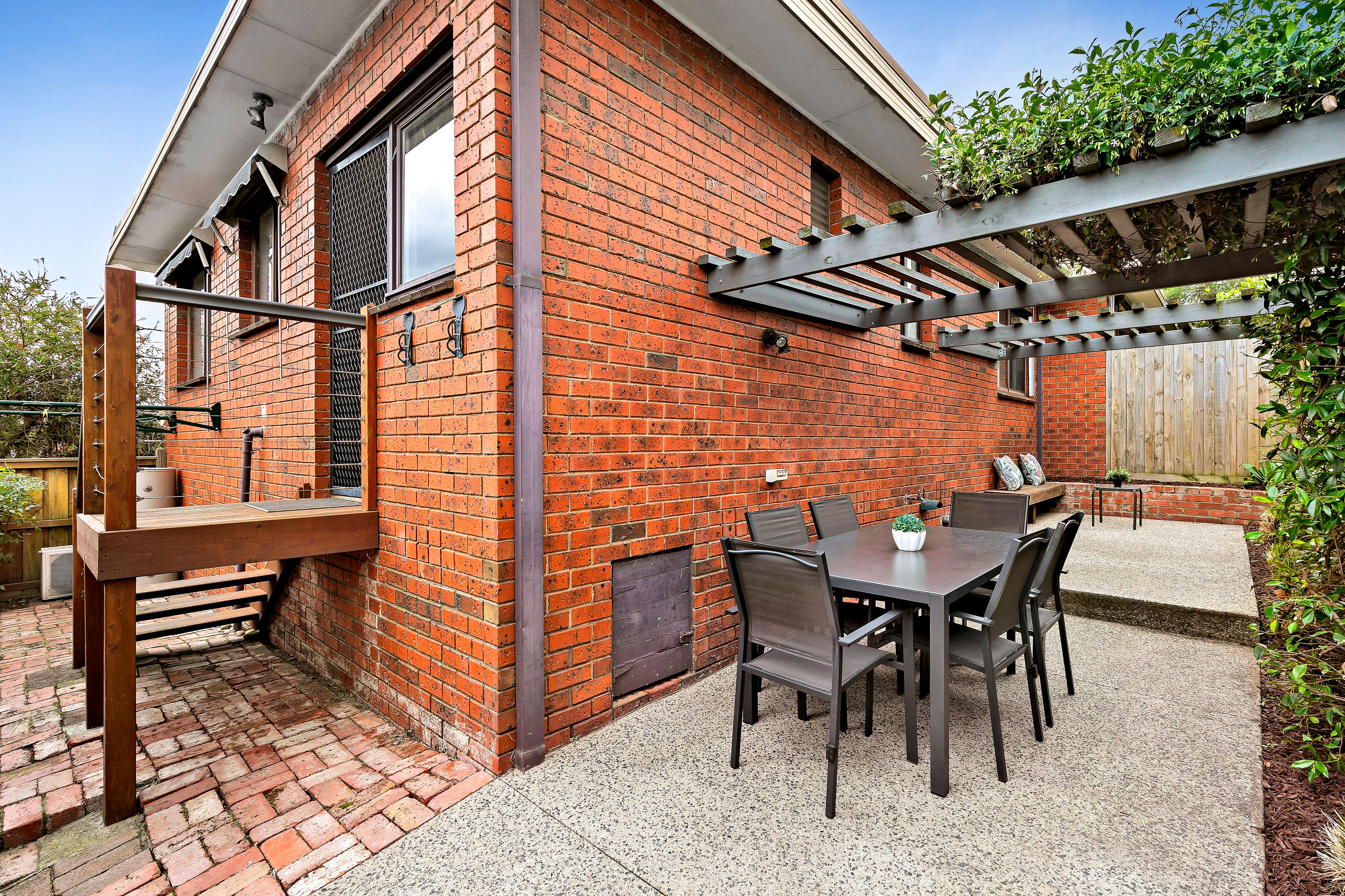 5/4 Balfe Crescent — photo 9 of 14