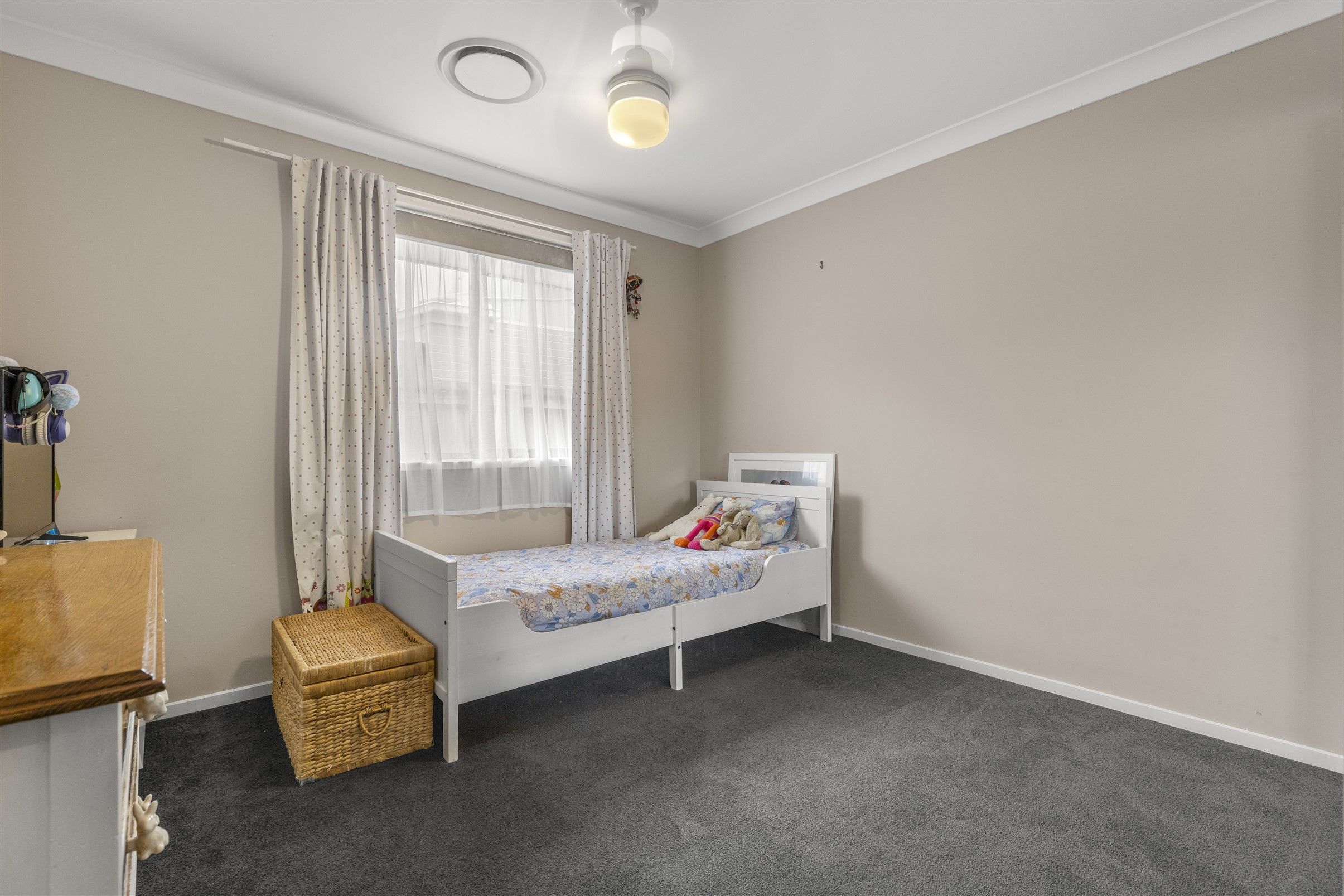 8 Pine Place — photo 10 of 14
