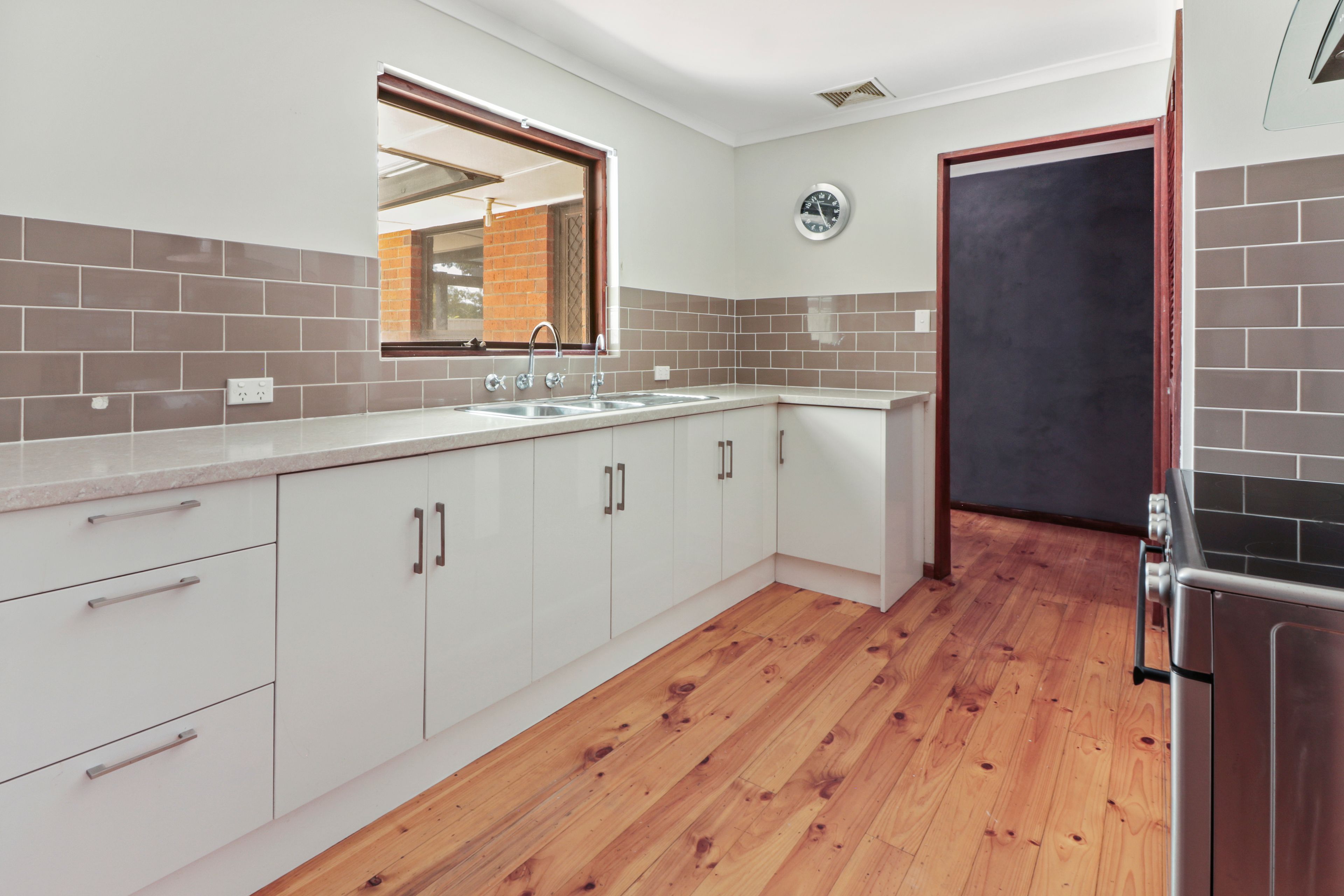 5a Raner Avenue, Parafield Gardens, SA 5107