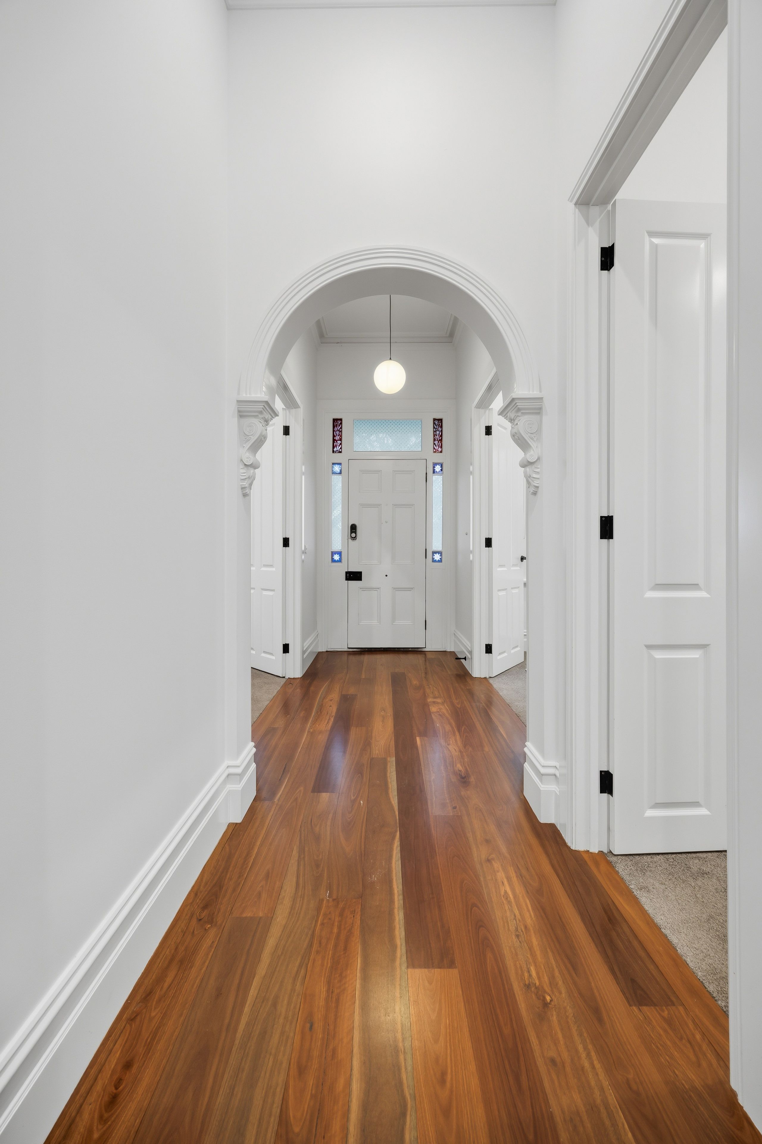 10 Clarendon Street — photo 3 of 30