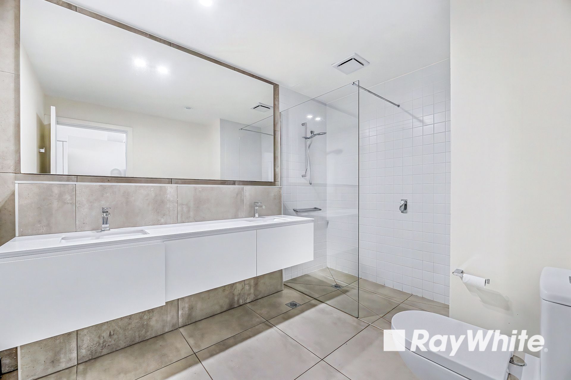152 Keneally Street — photo 6 of 14