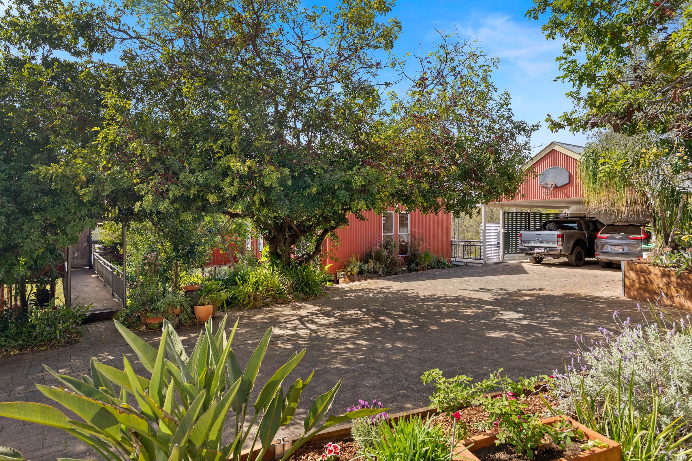 21 F Holts Road — photo 8 of 30