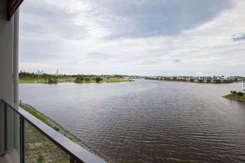 55/3028 The Boulevard, Carrara, QLD 4211