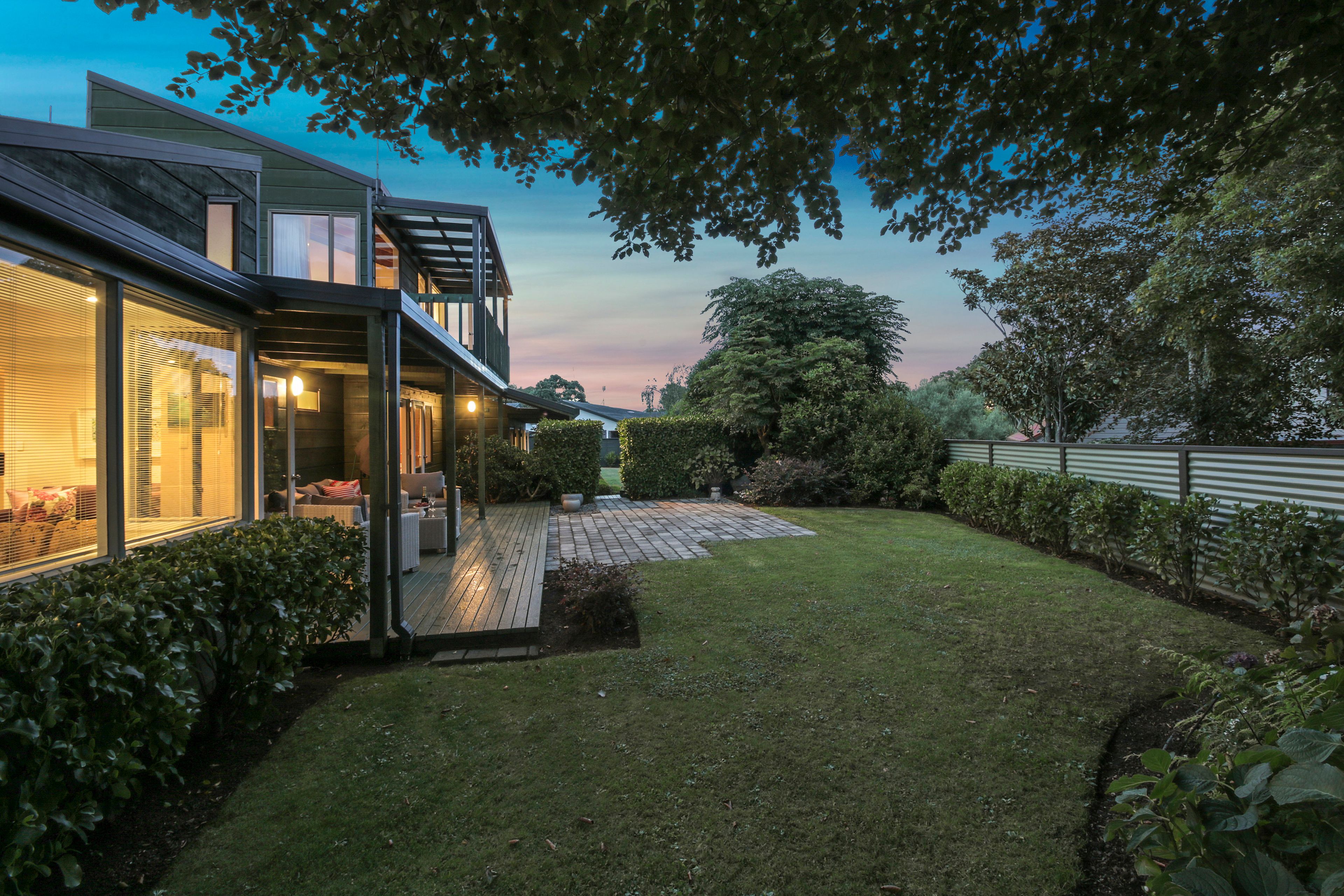 9 Beaconview Rise, Farm Cove, Manukau City