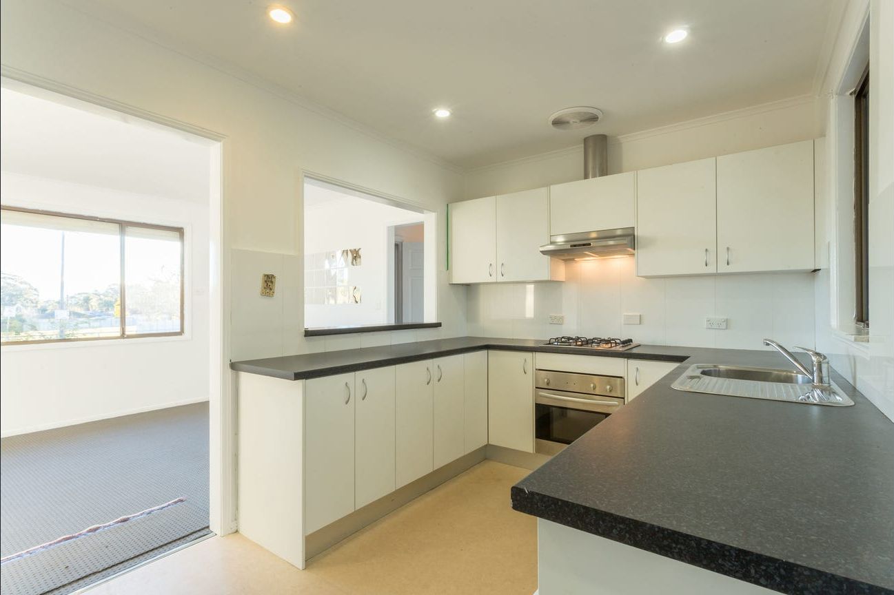 17 Finisterre Avenue, Whalan, NSW 2770