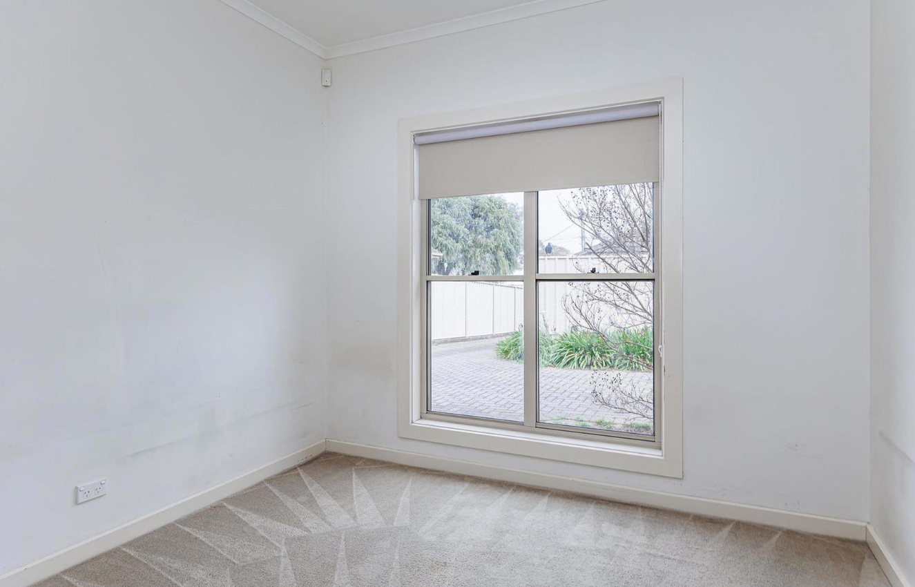 13A Dawn Avenue — photo 7 of 12