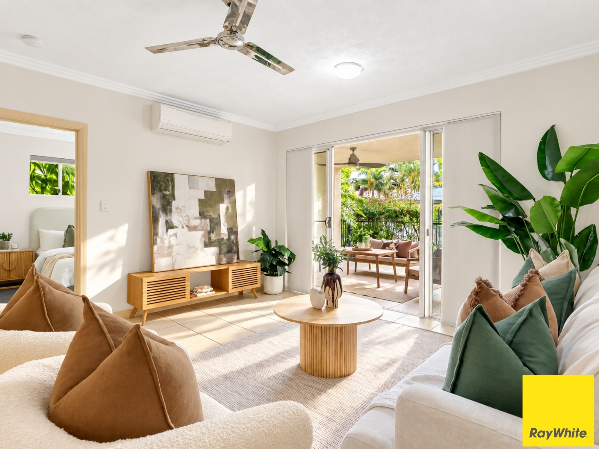 10/1804 Captain Cook Highway, Clifton Beach, QLD 4879
