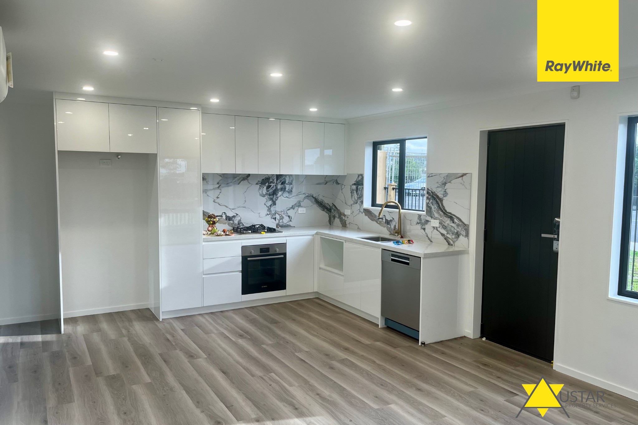 12/100 Seymour Road, Sunnyvale, Waitakere City