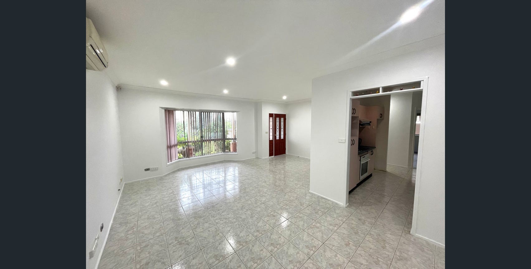 15 Dungara Crescent, Glenmore Park, NSW 2745