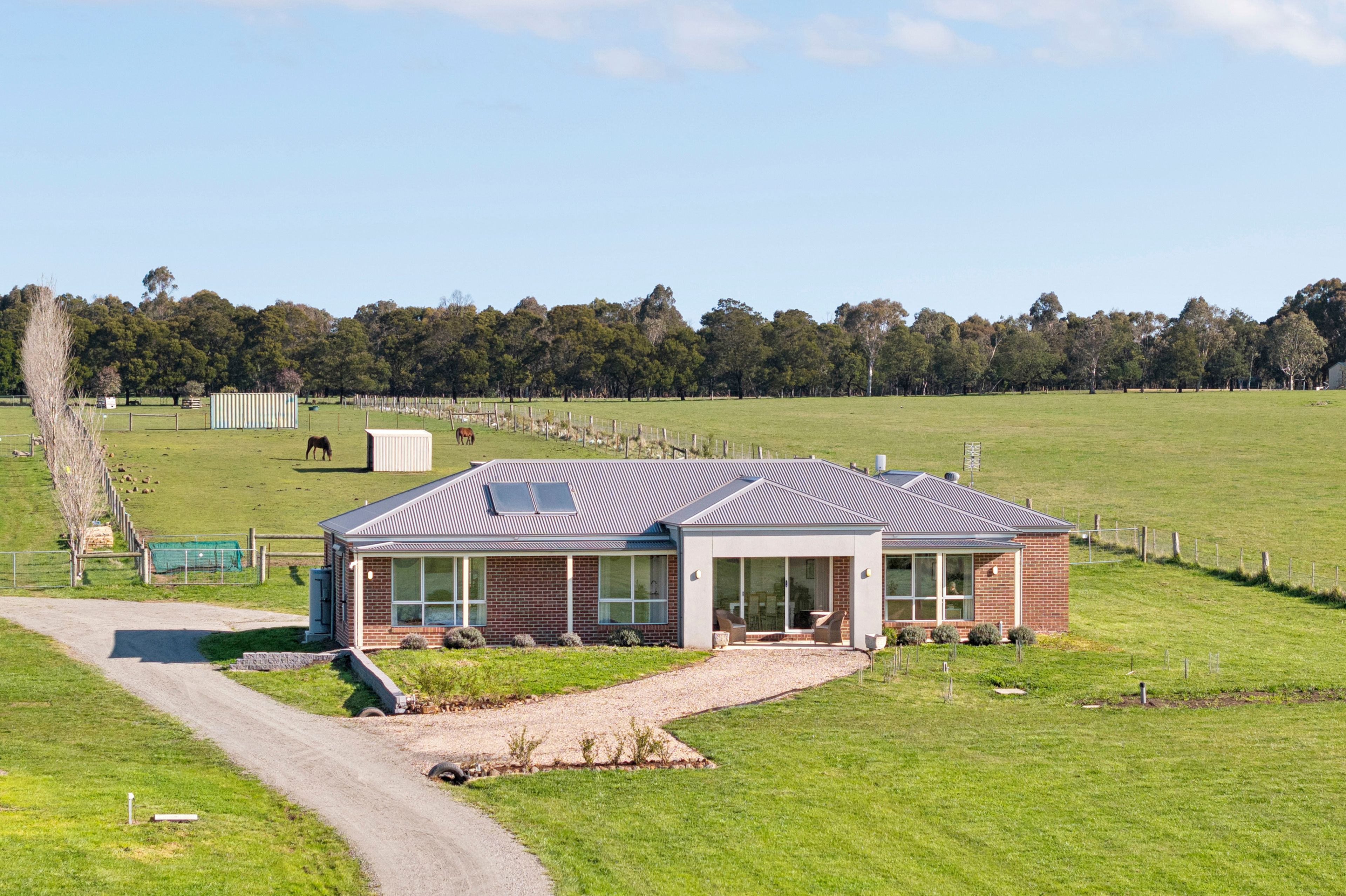 84 Carlsruhe Central Road — photo from Ray White Kyneton