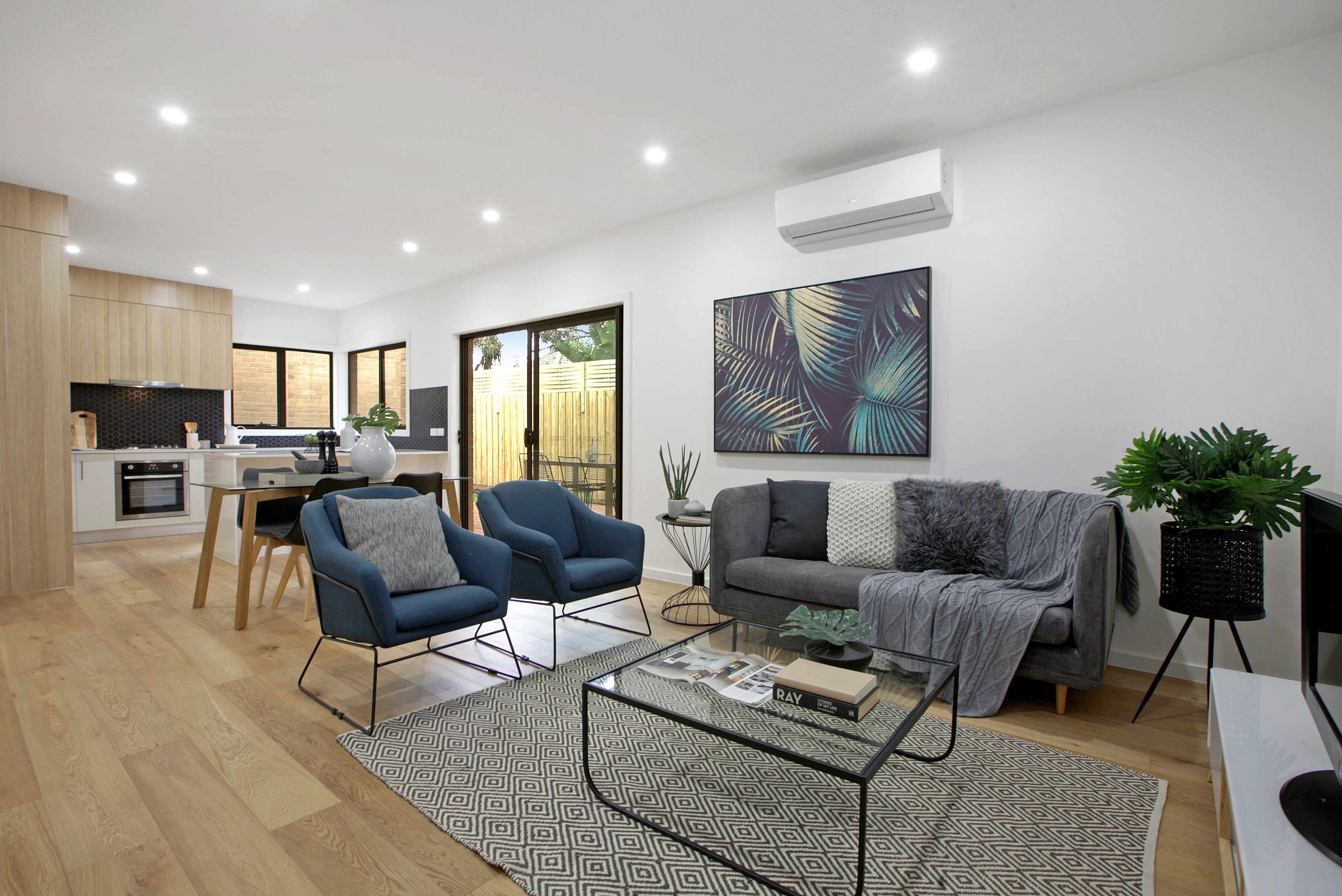 1/4 Elliot Street, Reservoir, VIC 3073