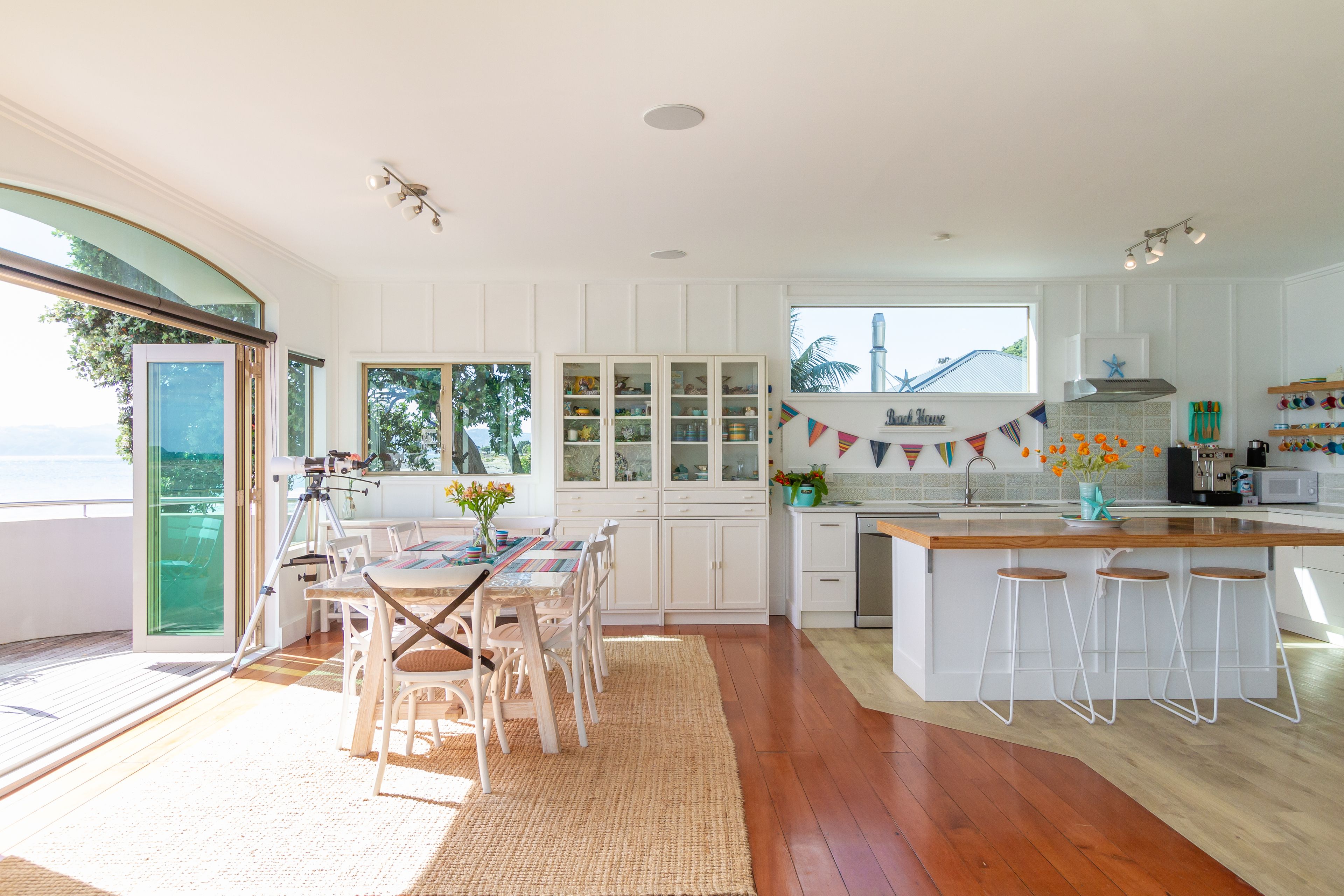 233 Marine Parade, Eastbourne, Lower Hutt City