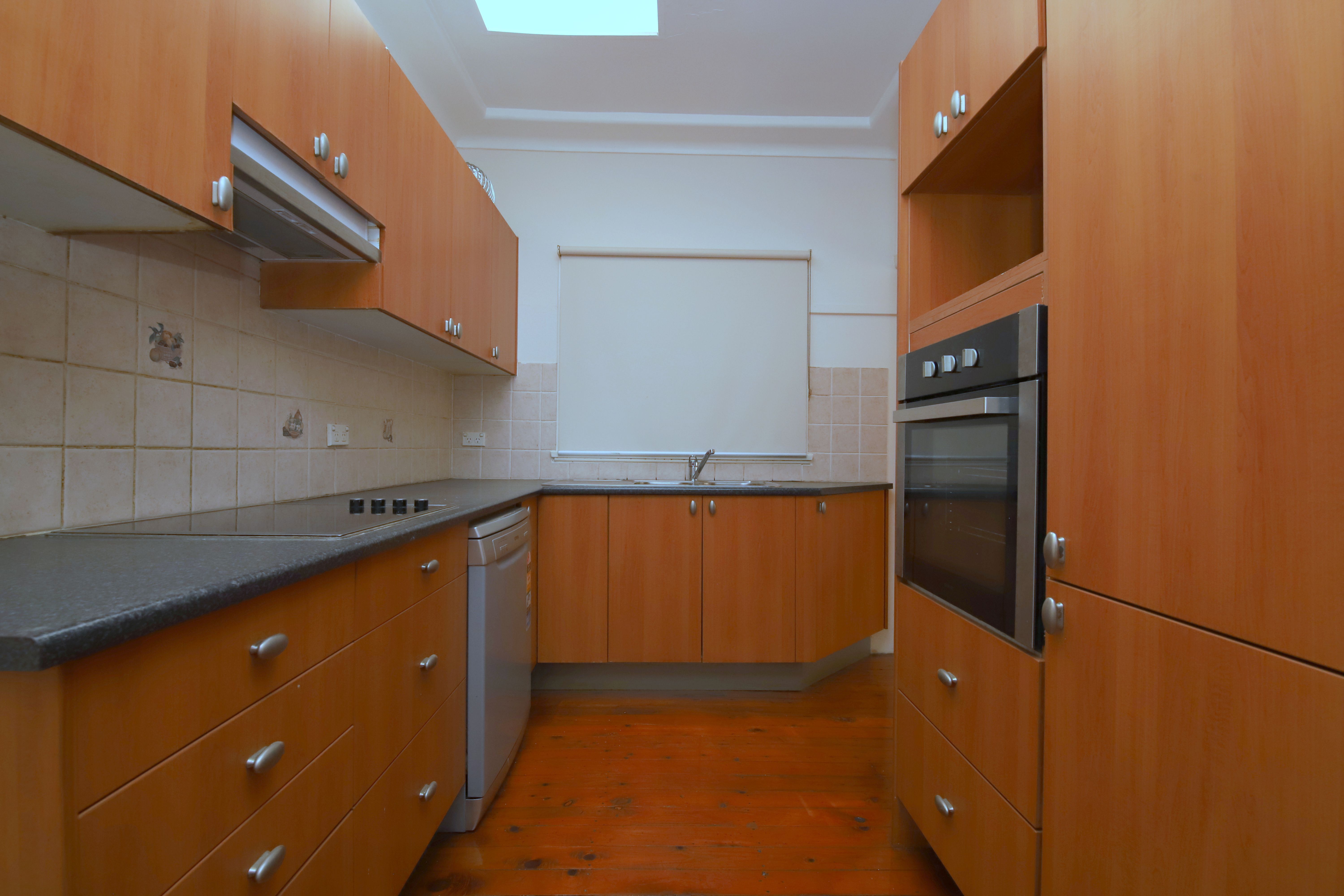 16 Kawana Street — photo 3 of 6