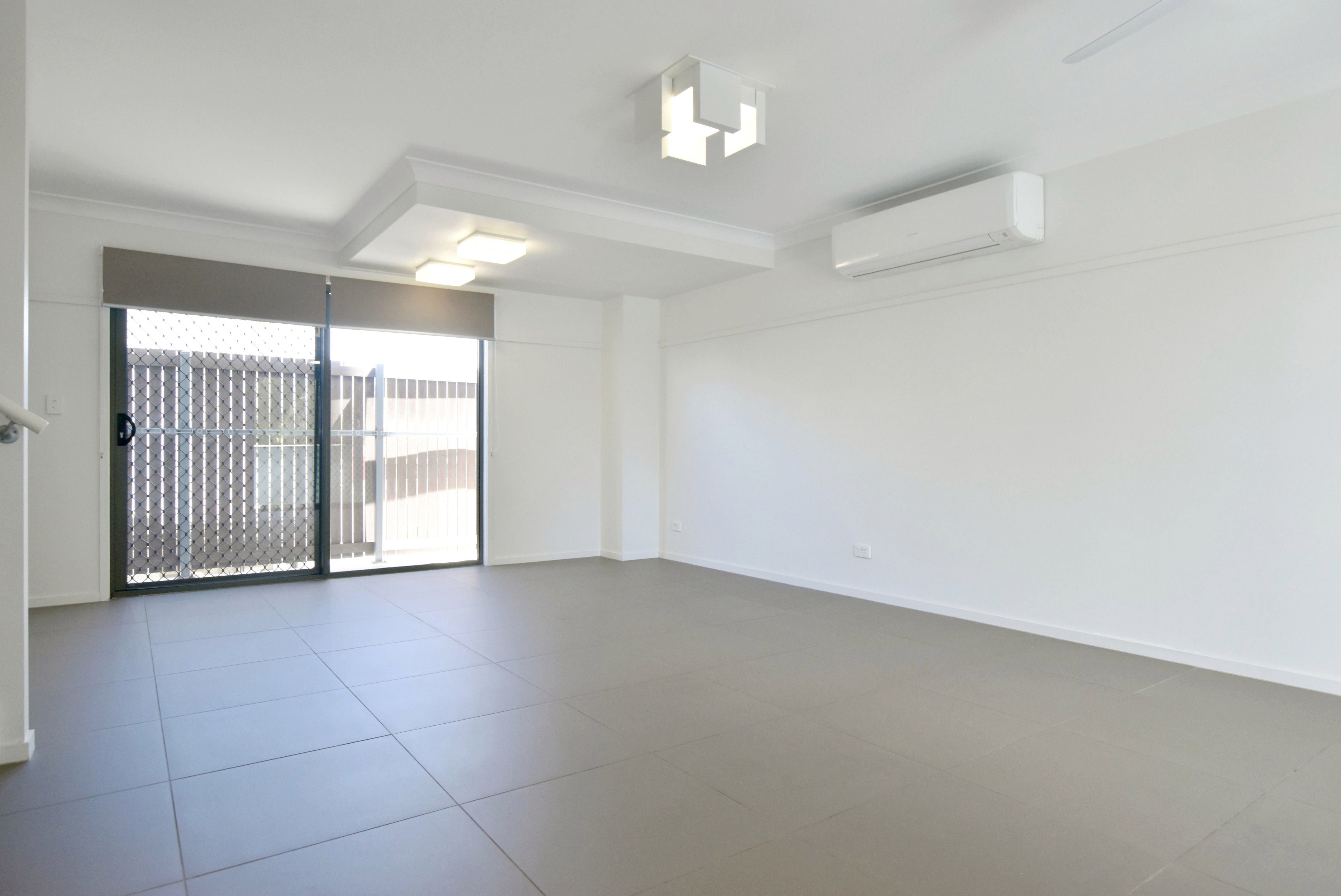 2/9 Fisher Street — photo 7 of 16