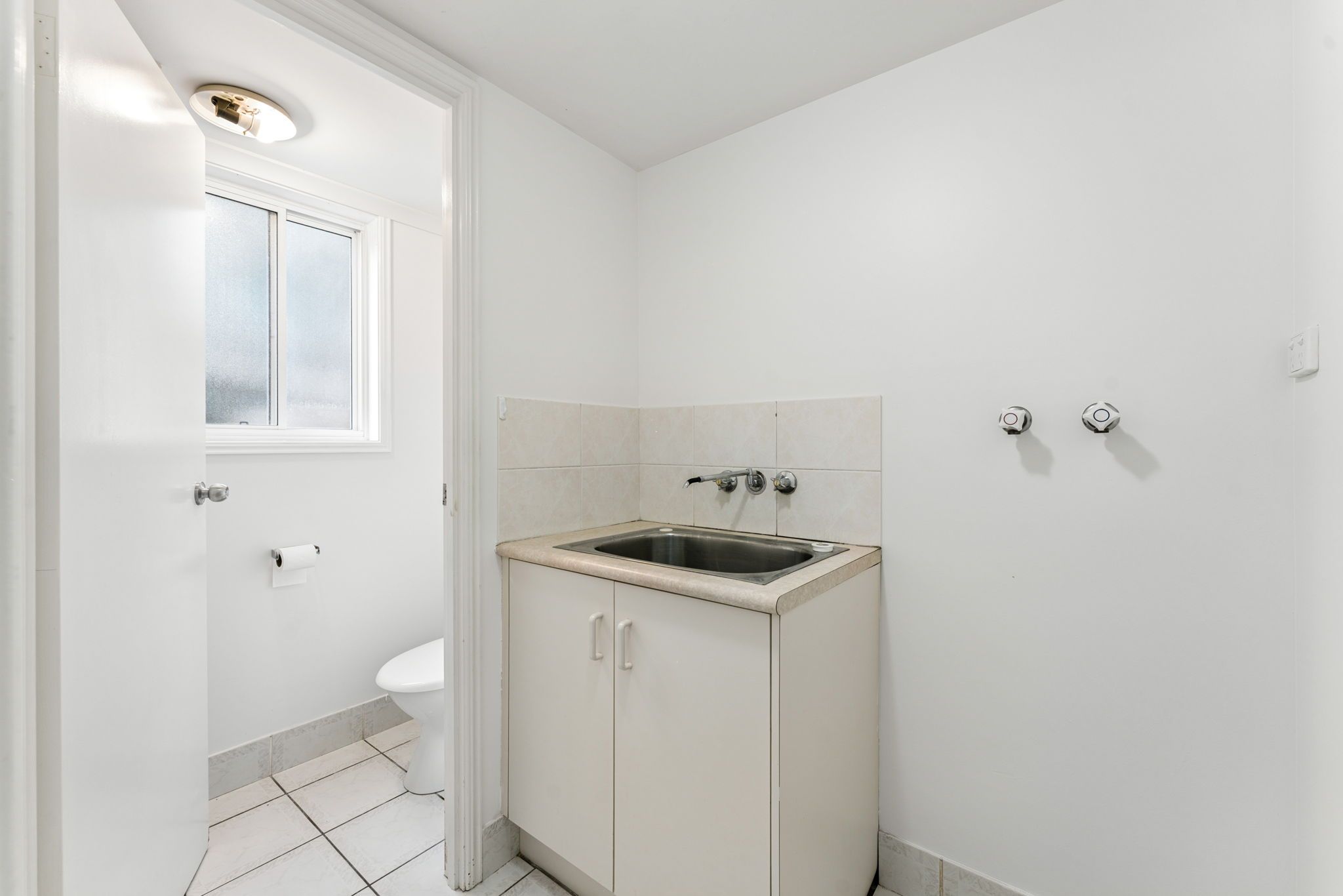 60/122 Johnson Road — photo 11 of 28