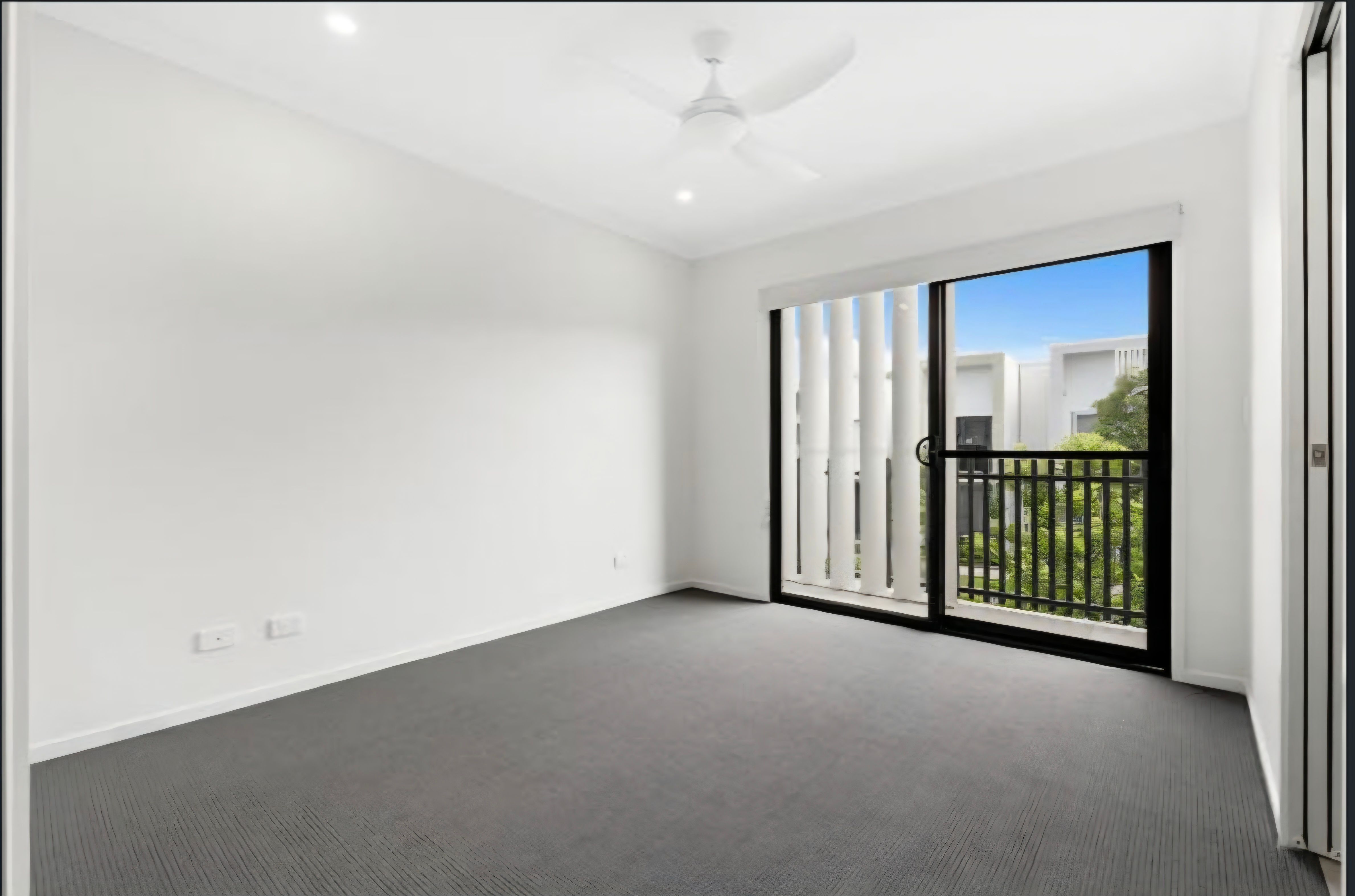 32 Corymbia Street — photo 10 of 17
