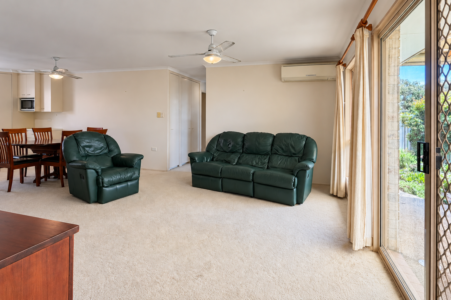 2/61 Dalton Street — photo 5 of 11