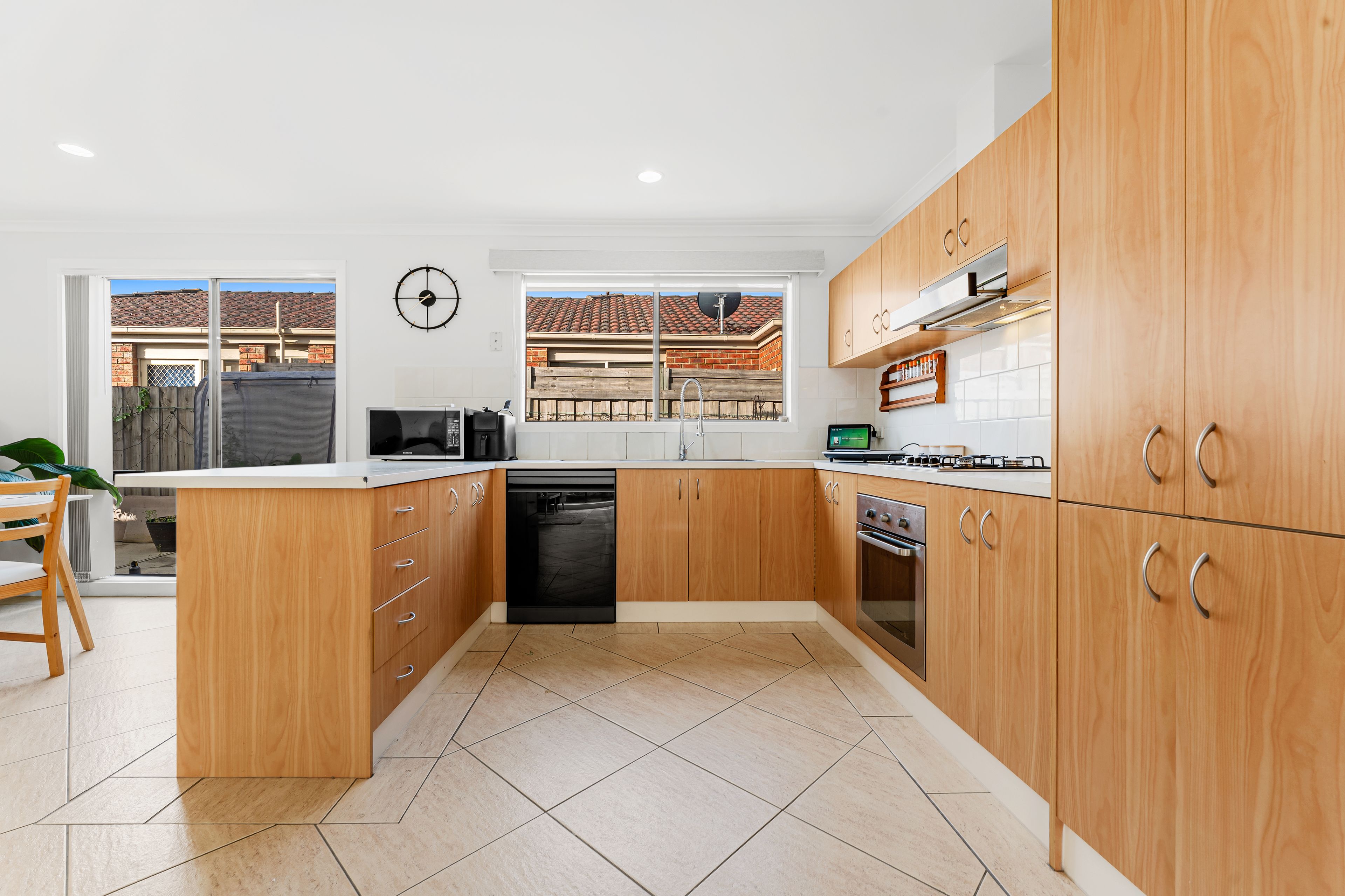 27A Staunton Walk, Cranbourne East, VIC 3977