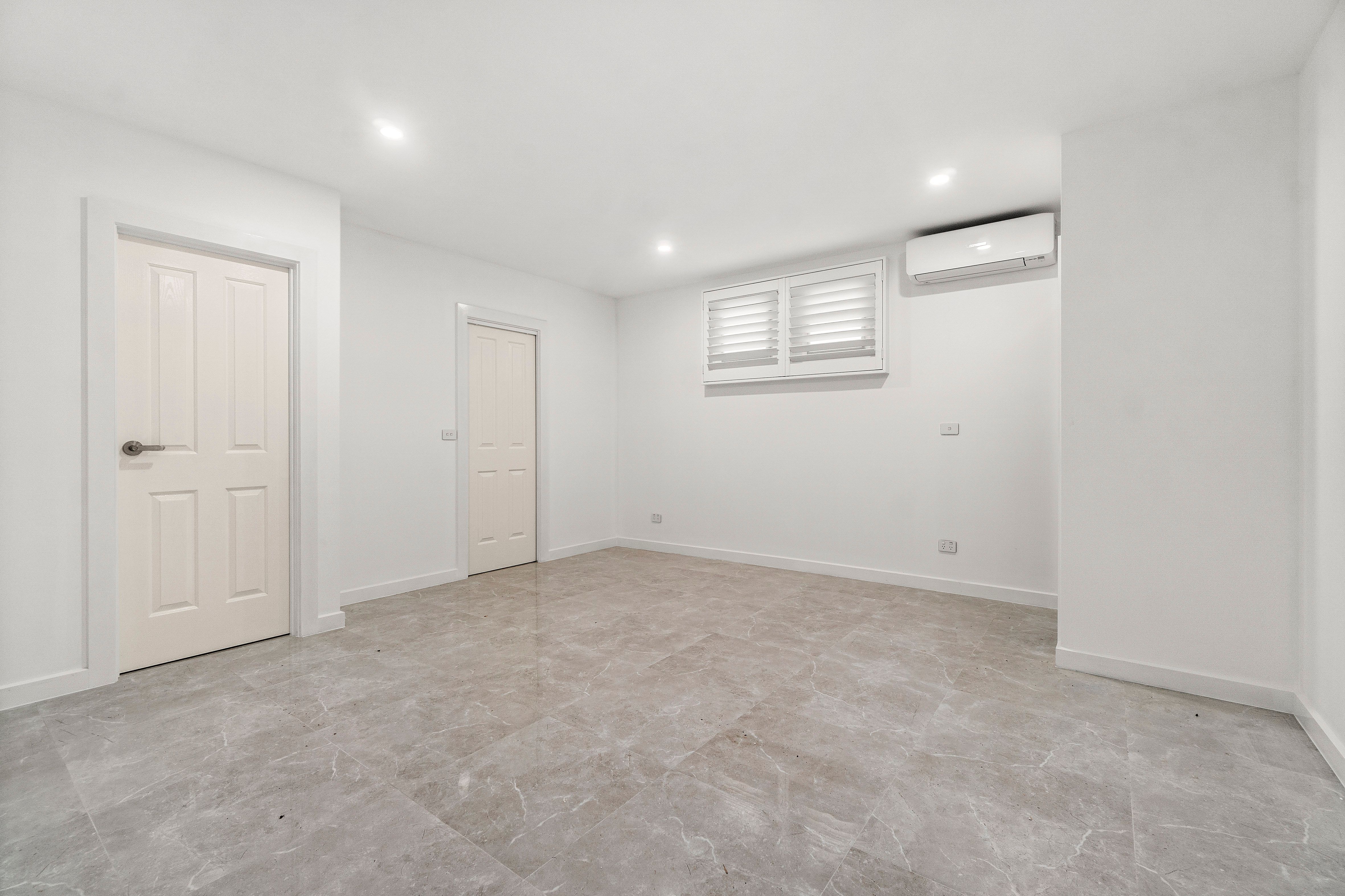 17 Henderson Street — photo 6 of 10