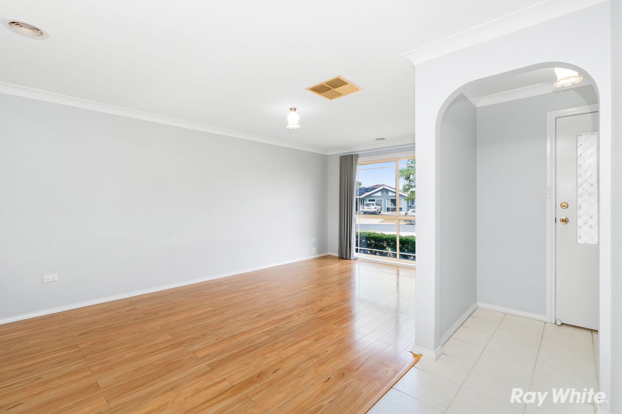 23 Kaldari Crescent, Glenfield Park, NSW 2650