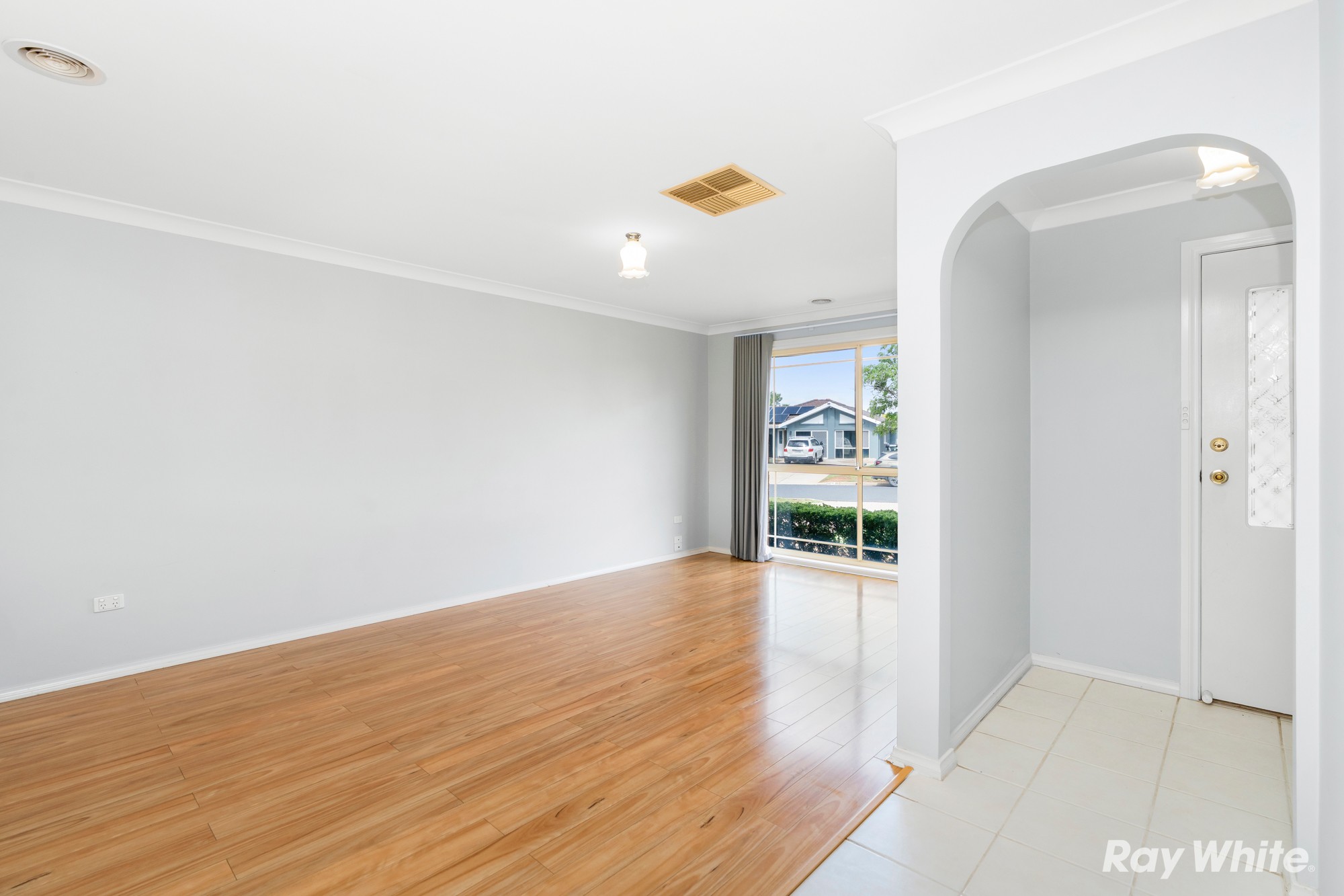 23 Kaldari Crescent, Glenfield Park, NSW 2650