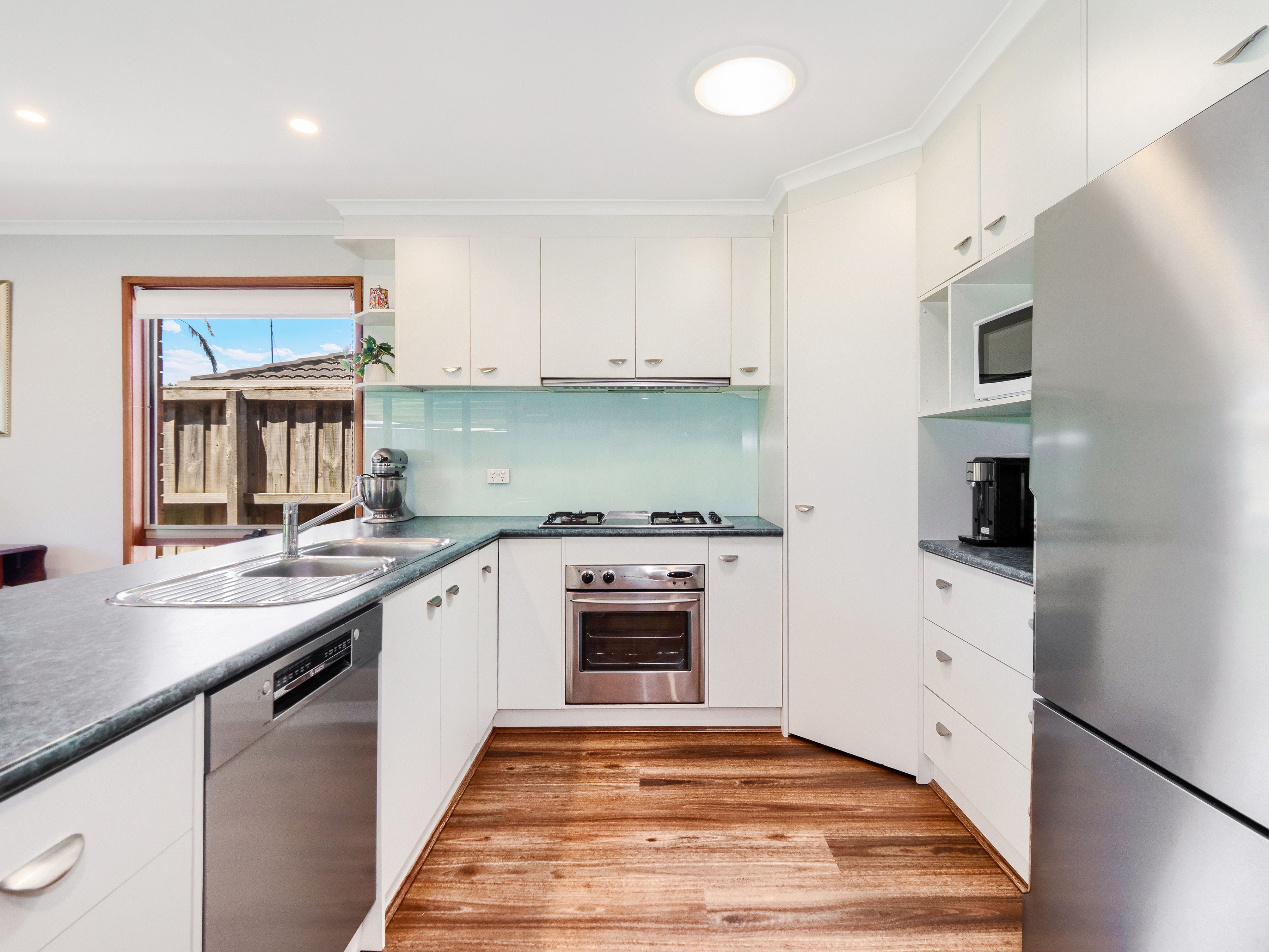 34 Lansell Drive, Cranbourne North, VIC 3977