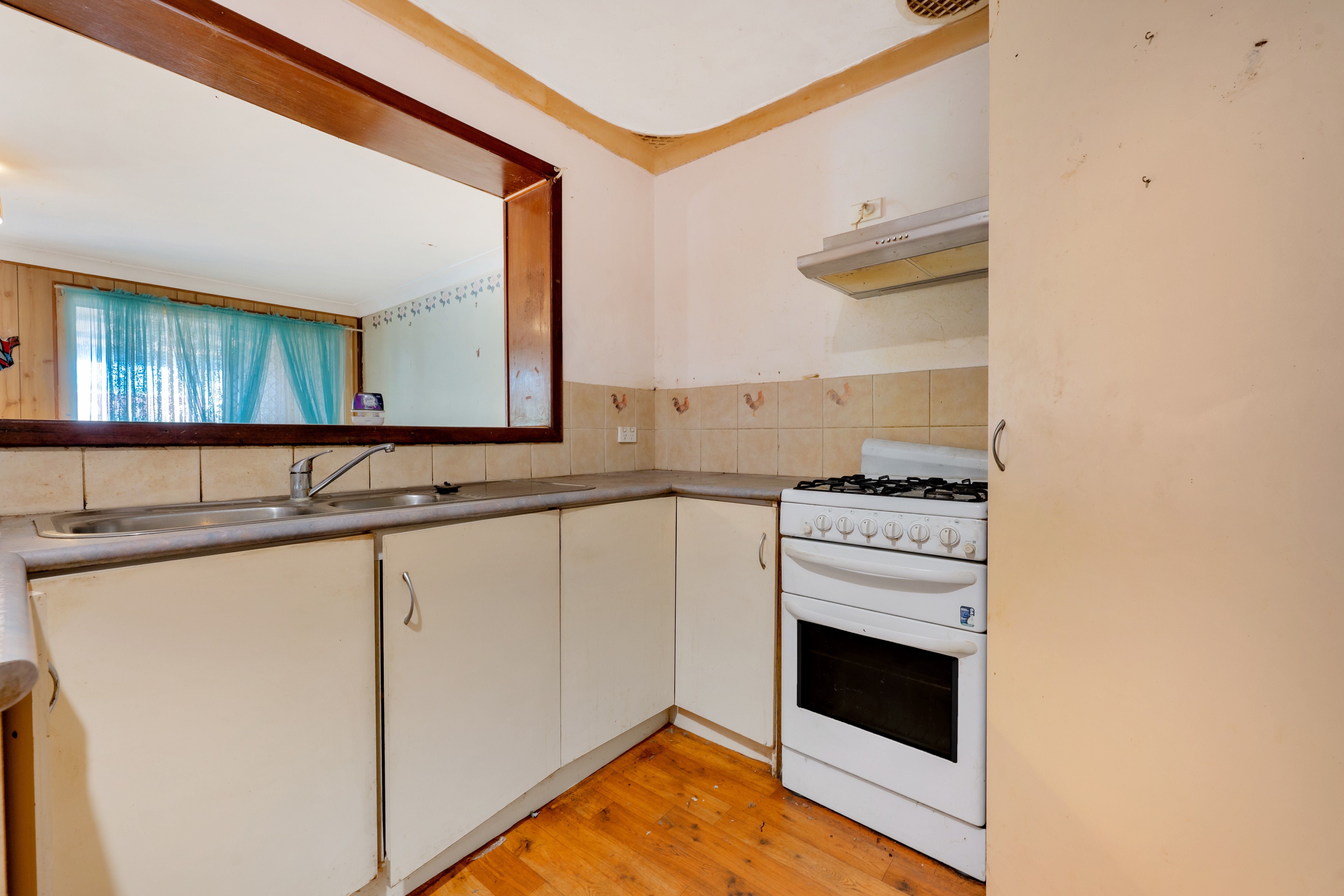 17 Bennett Street — photo 5 of 20