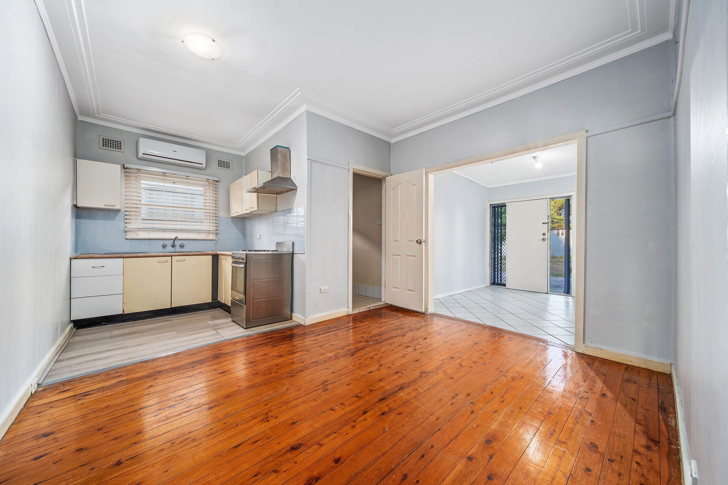 26 Barton Street — photo 3 of 7