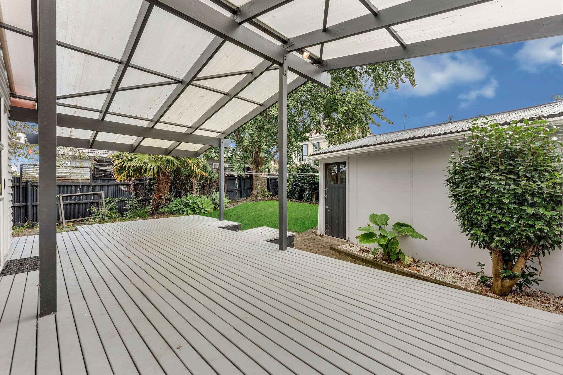 2 Fyfe Avenue photo 7