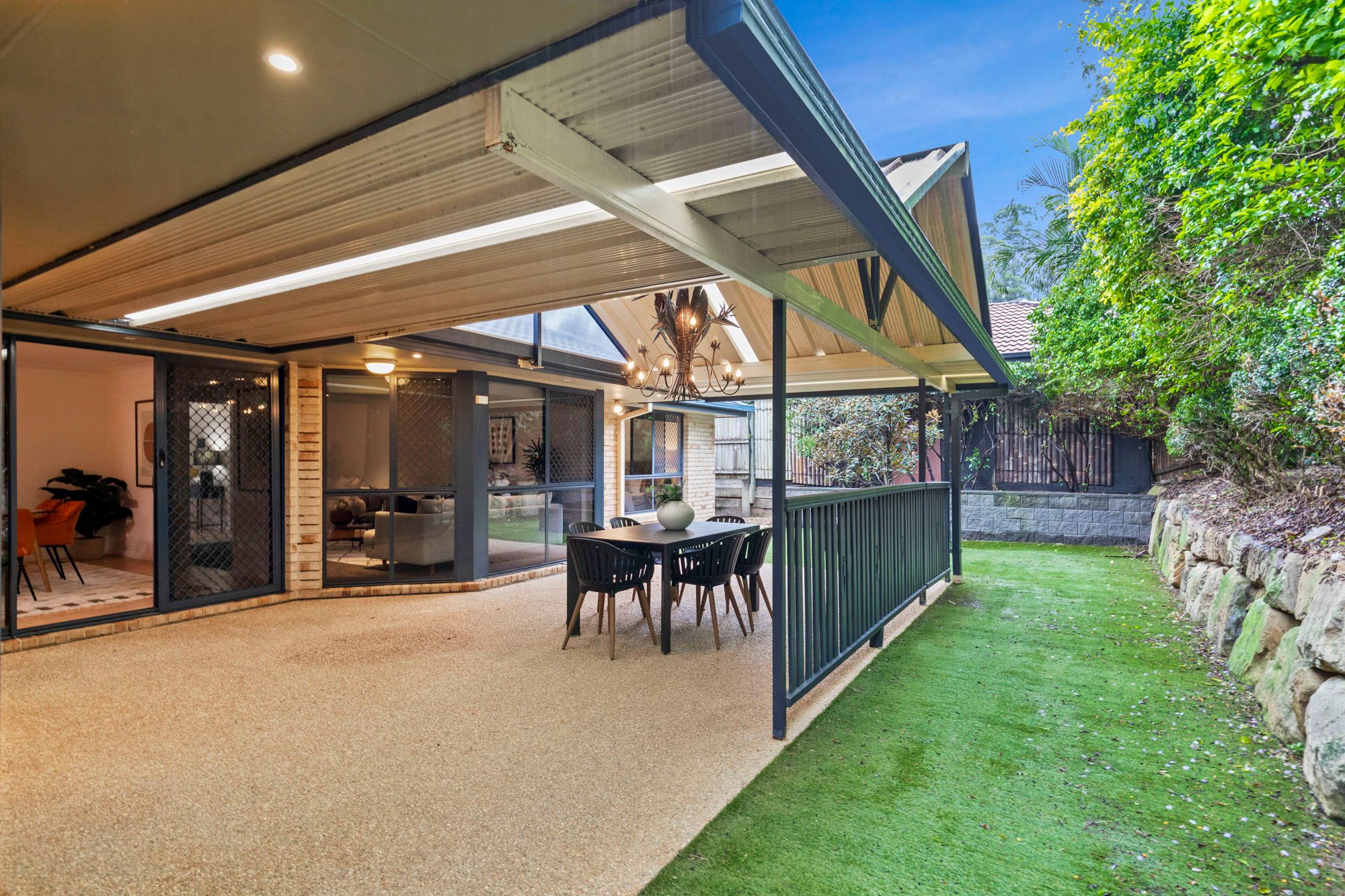 12 Altissimo Court, Eatons Hill QLD 4037