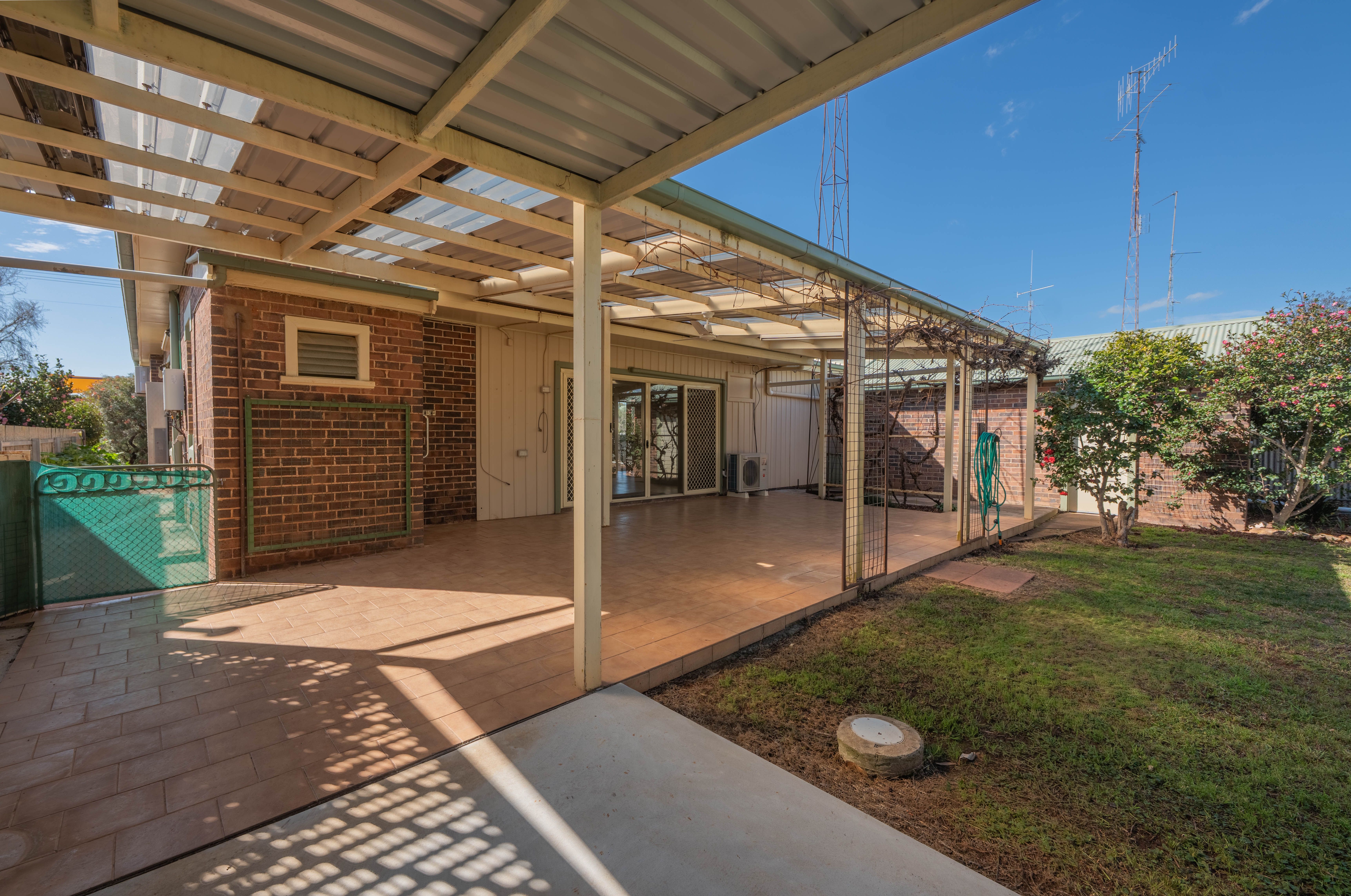 40 Kurrajong Street — photo 17 of 25
