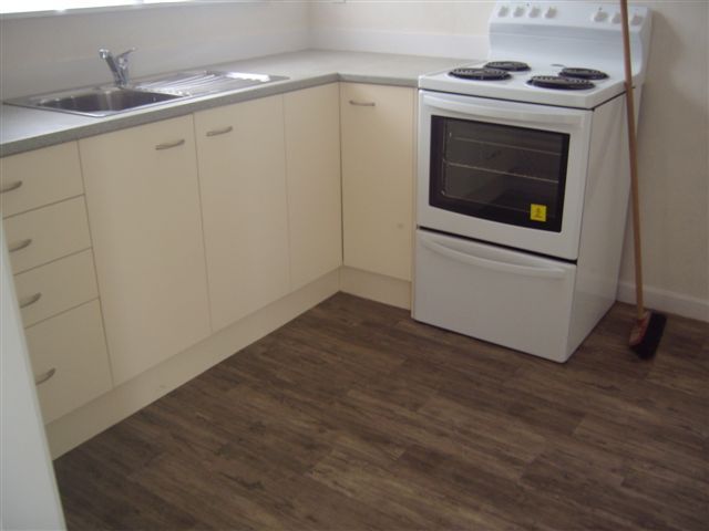 2/11 Verbena Road, Birkdale, North Shore City