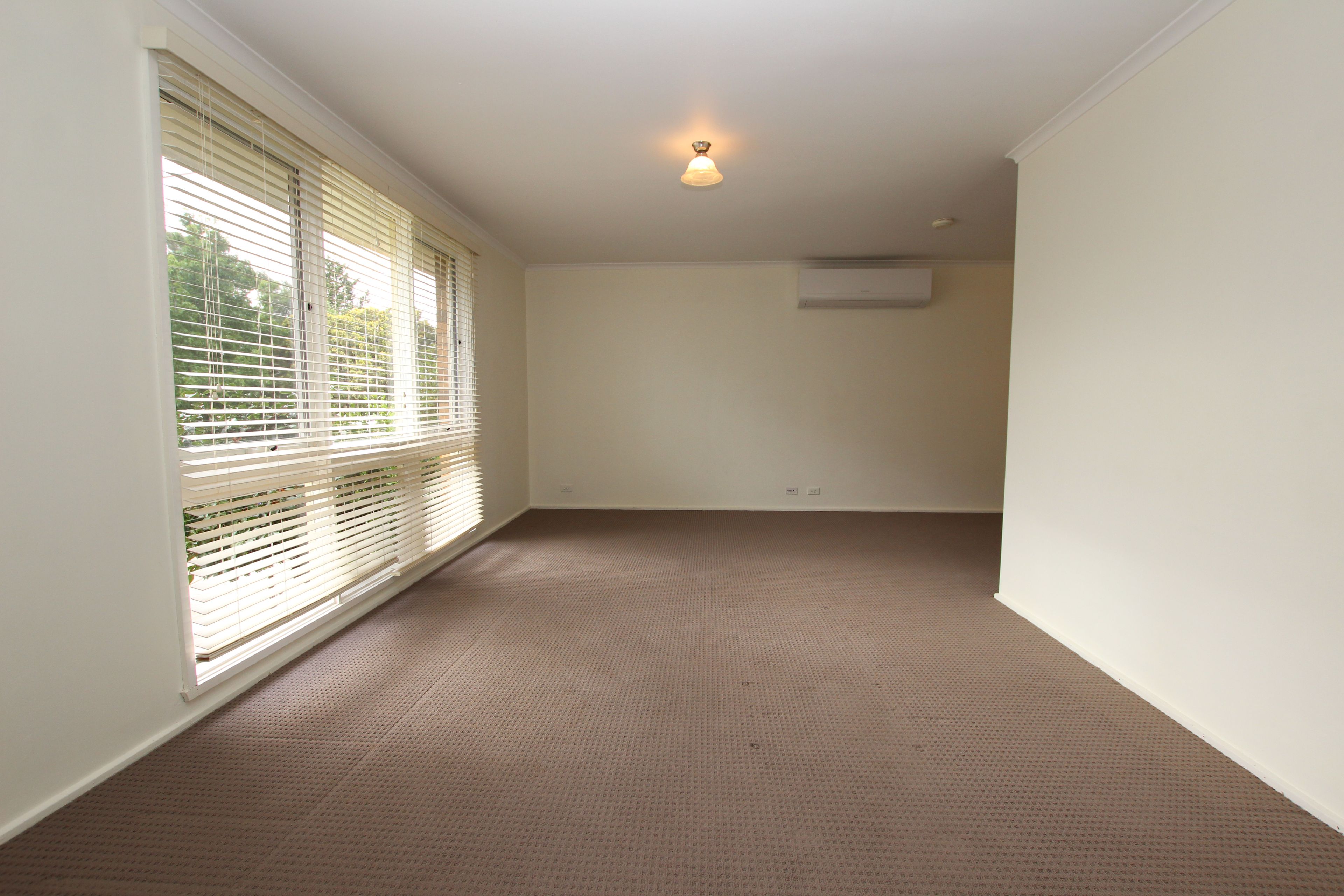 21 Kingsmill Street, Kambah, ACT 2902