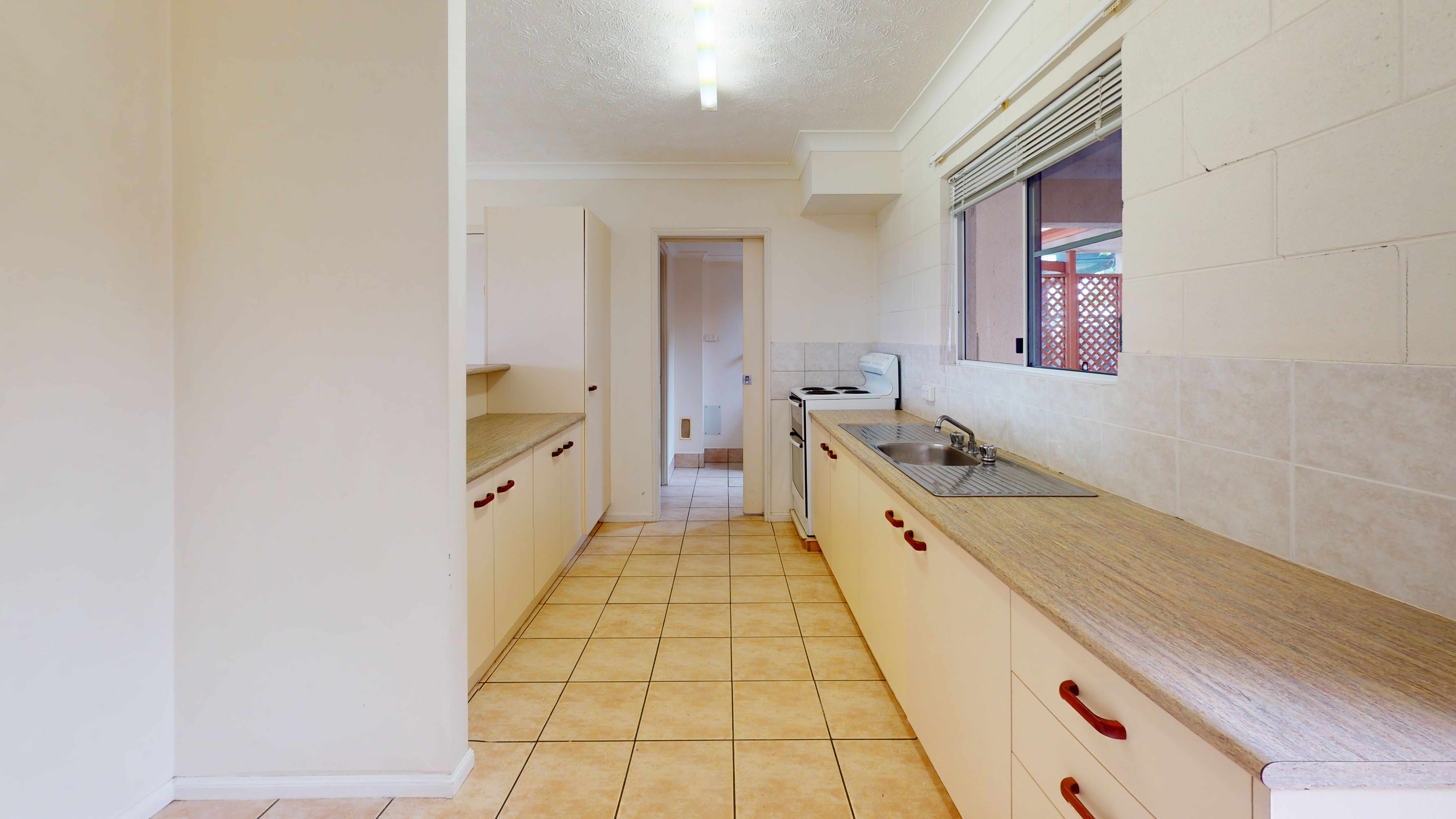 10/21-23 Tuffley Street, West End, QLD 4810