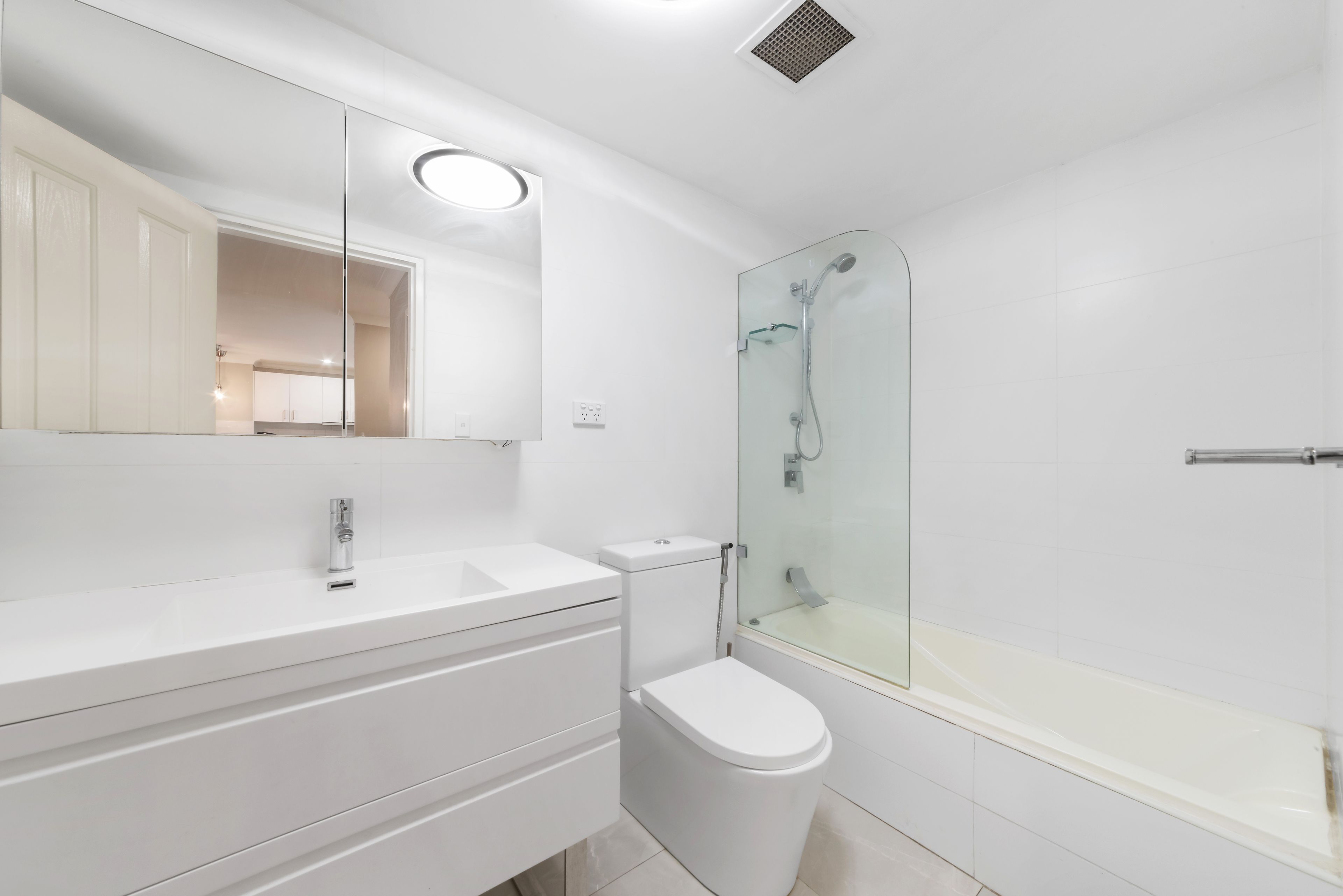 5303/177 Mitchell Road — photo 6 of 11