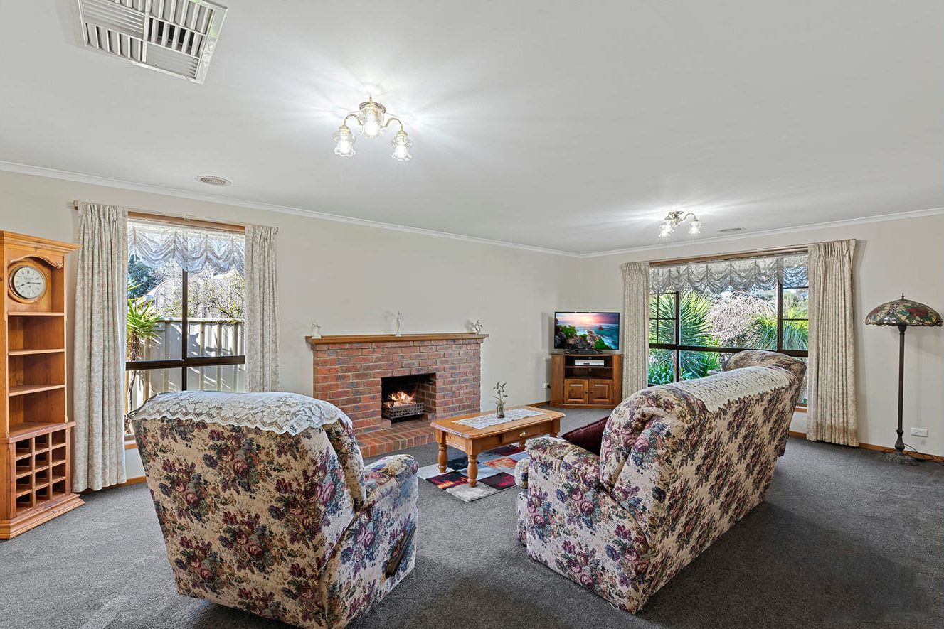 99 Simpsons Road, Eaglehawk, VIC 3556