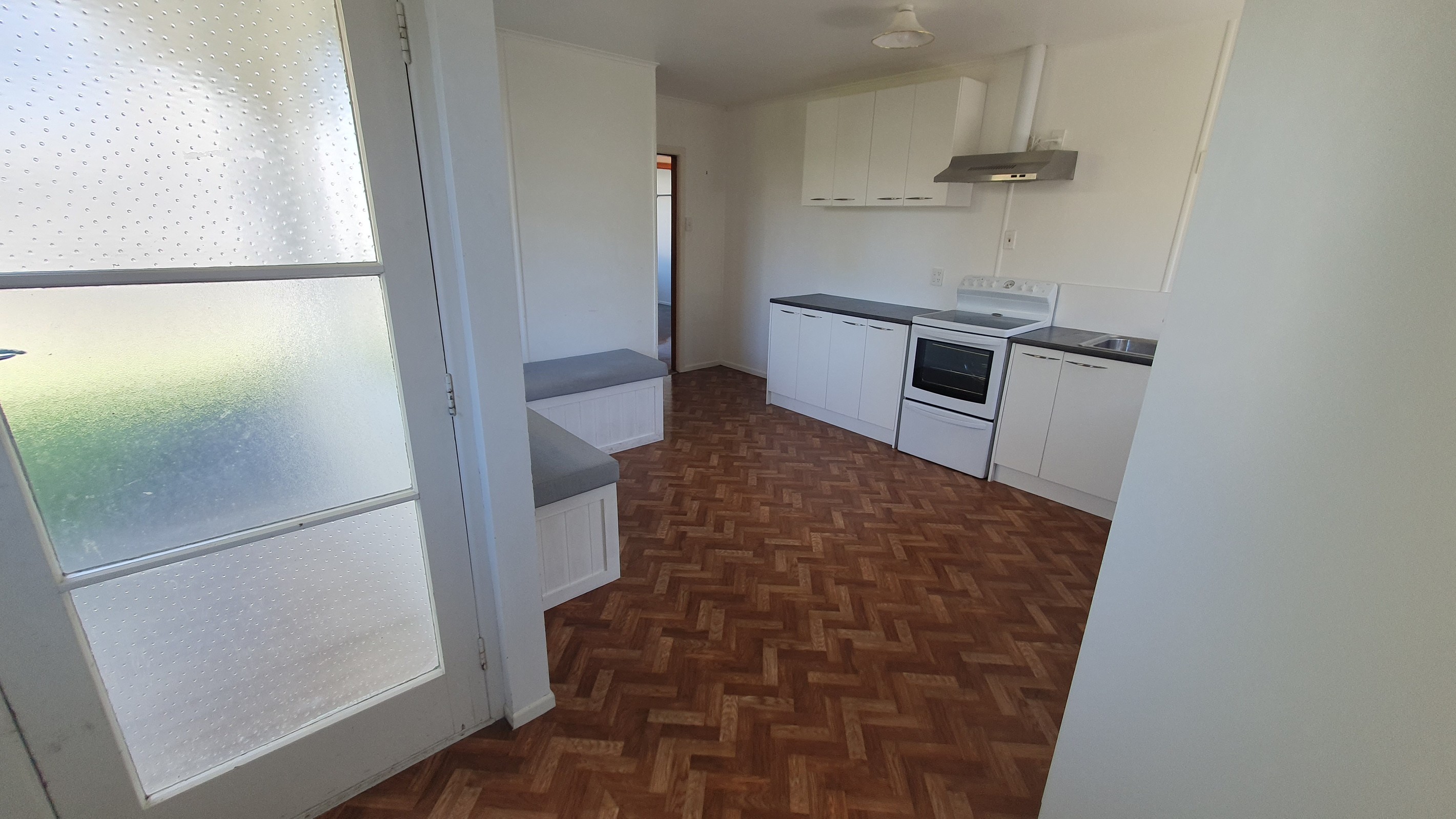 25 Dawnhaven Drive, Te Atatu Peninsula, Waitakere City