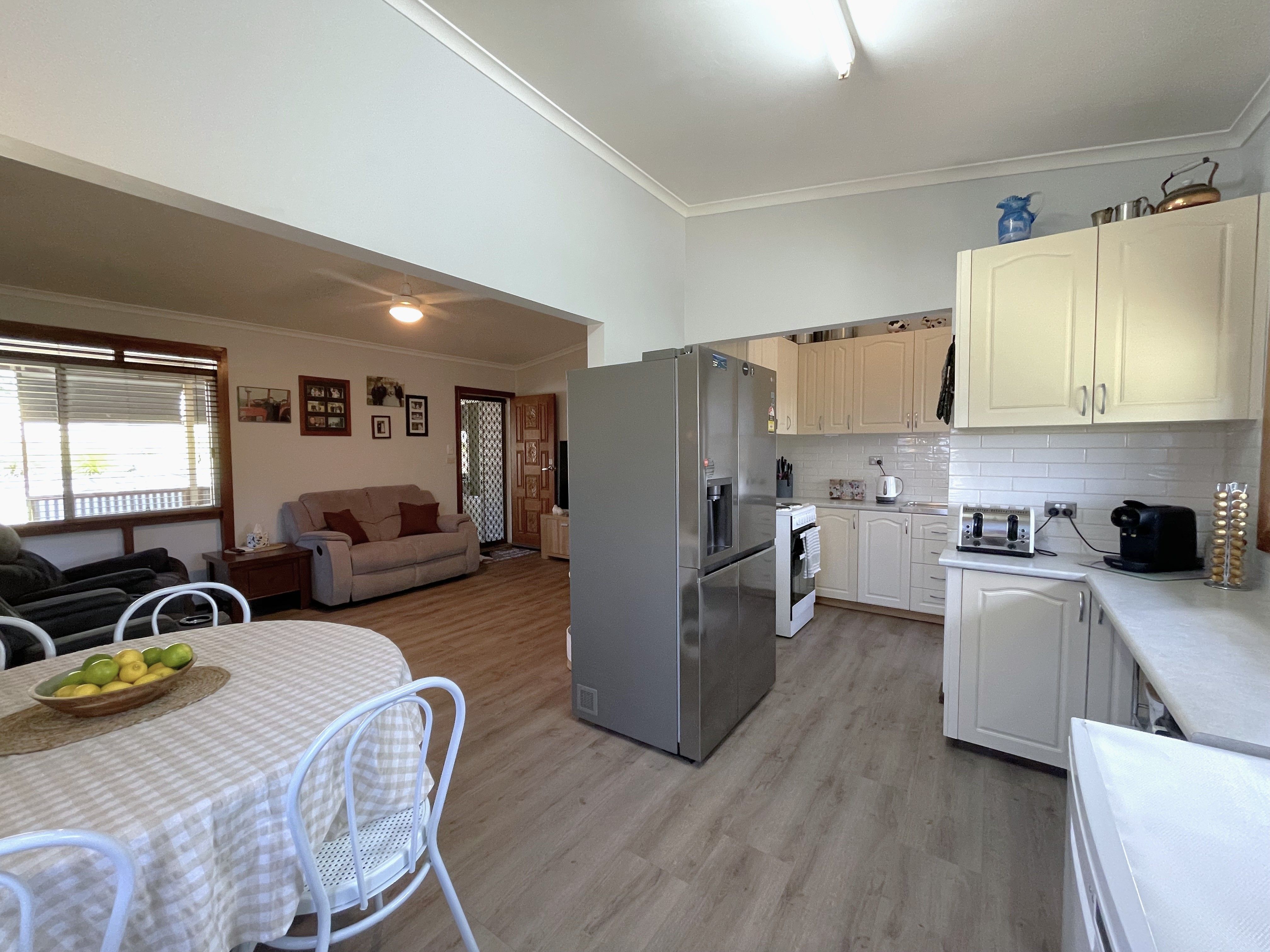 17 Francis Avenue, Gundagai, NSW 2722