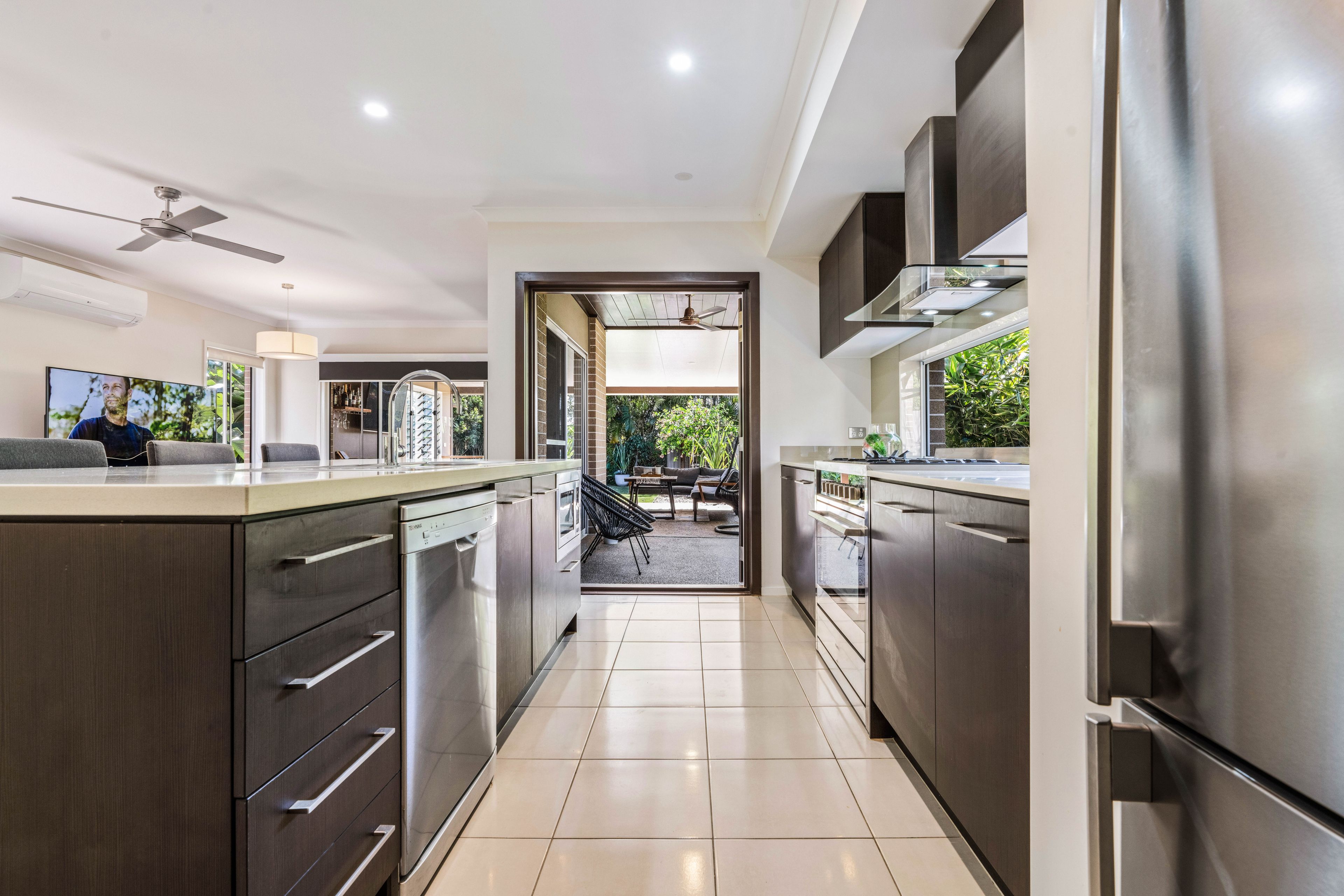 11A Grace Street, Scarborough, QLD 4020