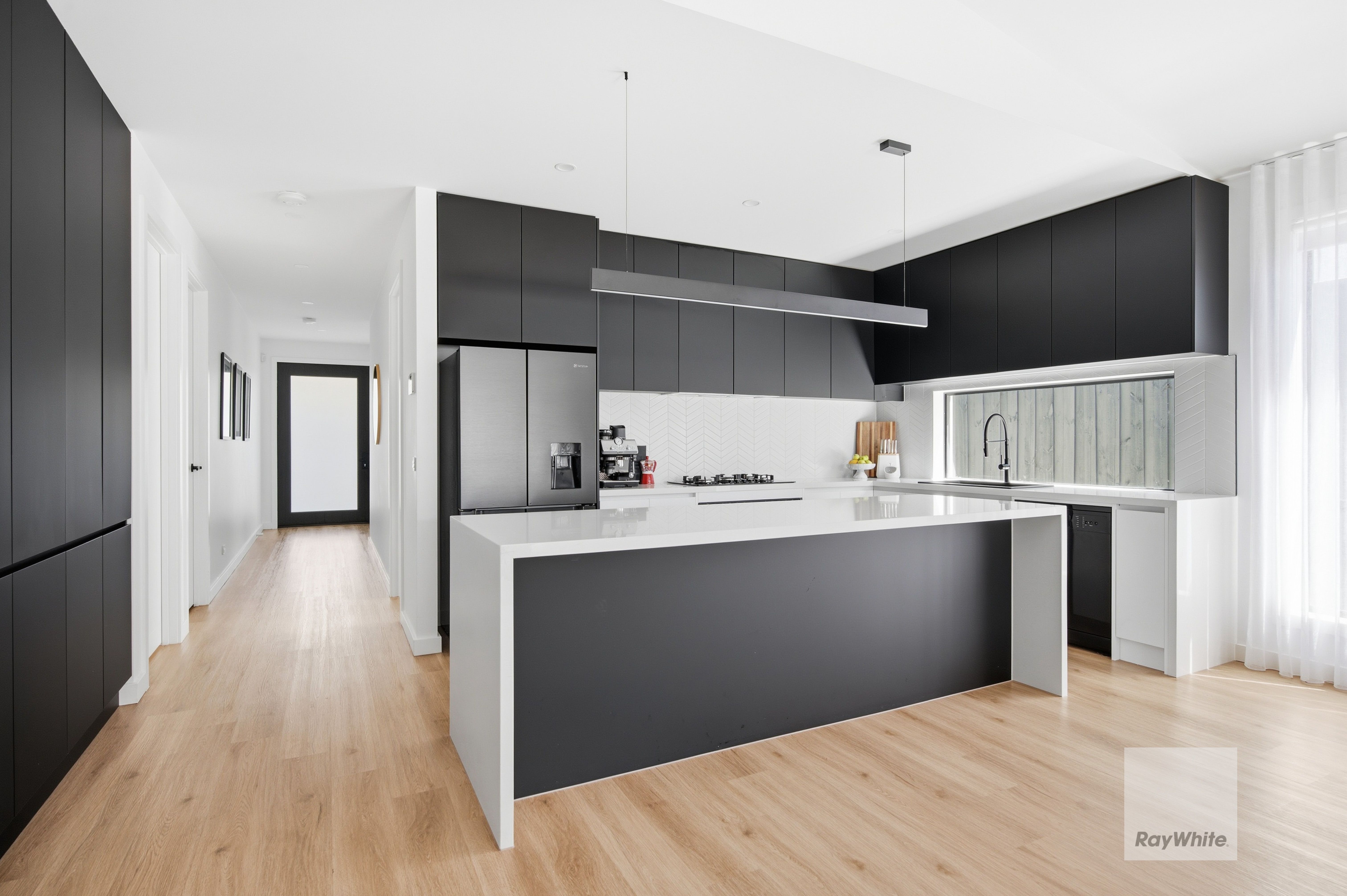 6 Rysa Road — photo 3 of 23