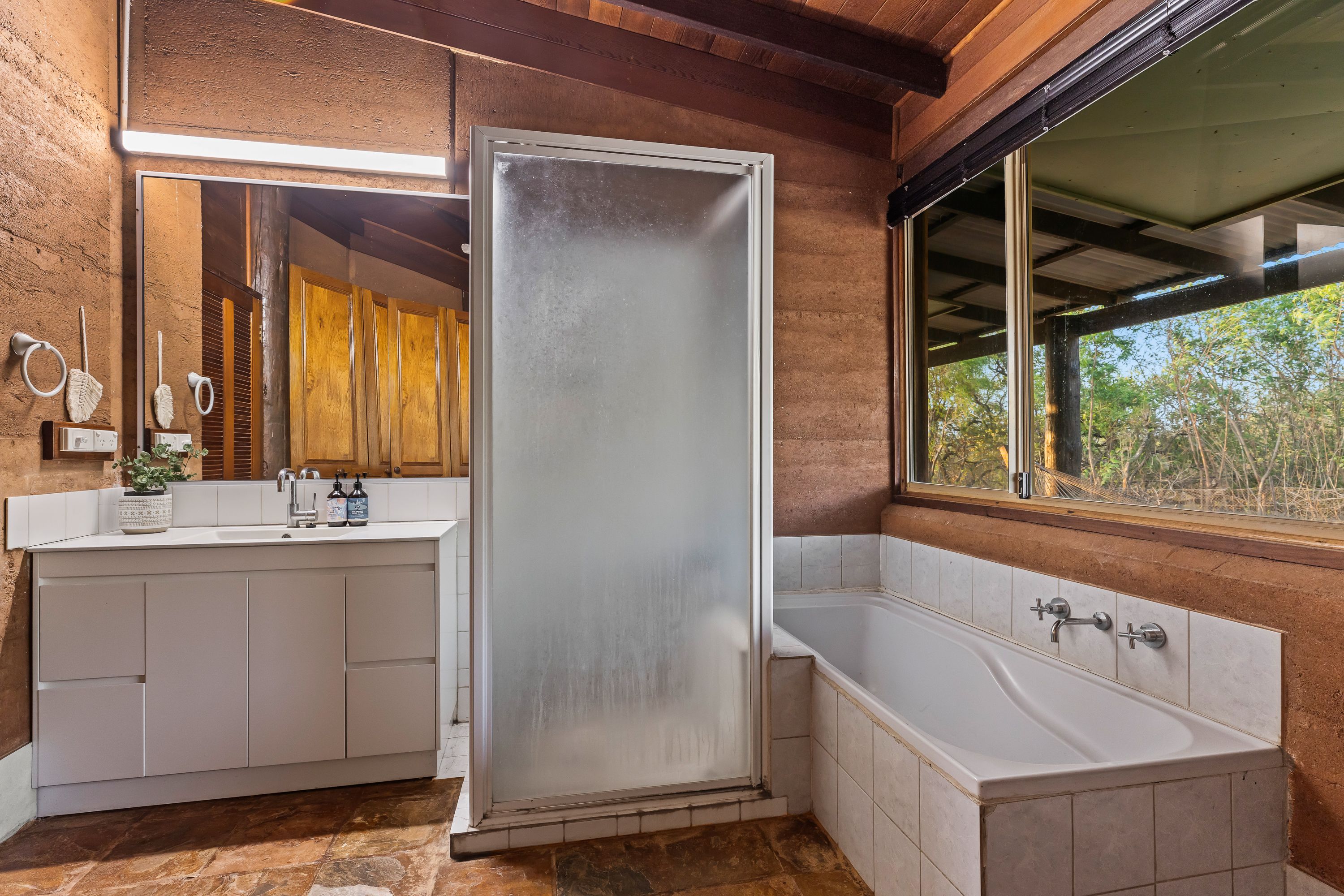 104 Lawrence Road — photo 14 of 28