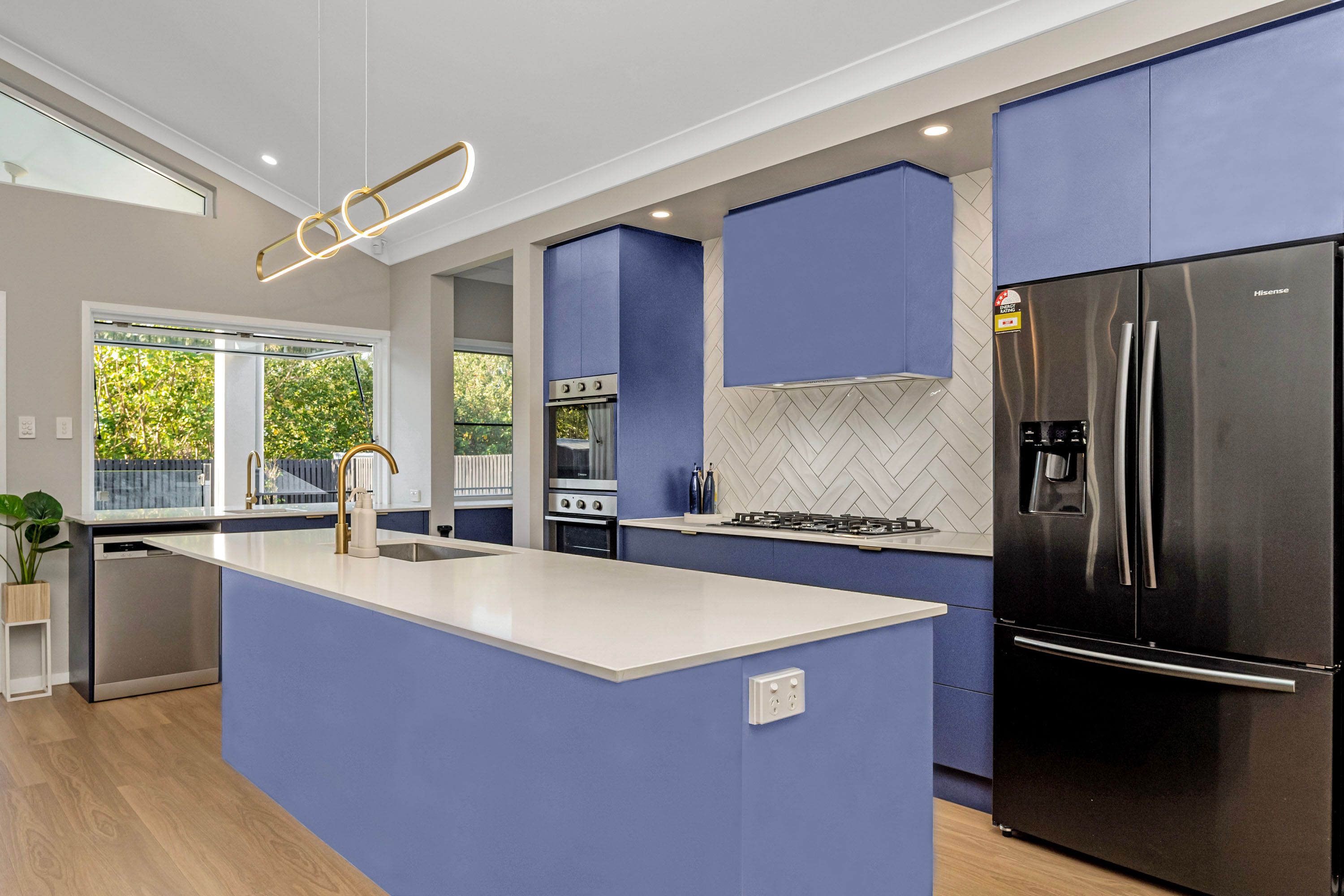 4 Tiwi Bend, Burdell, QLD 4818