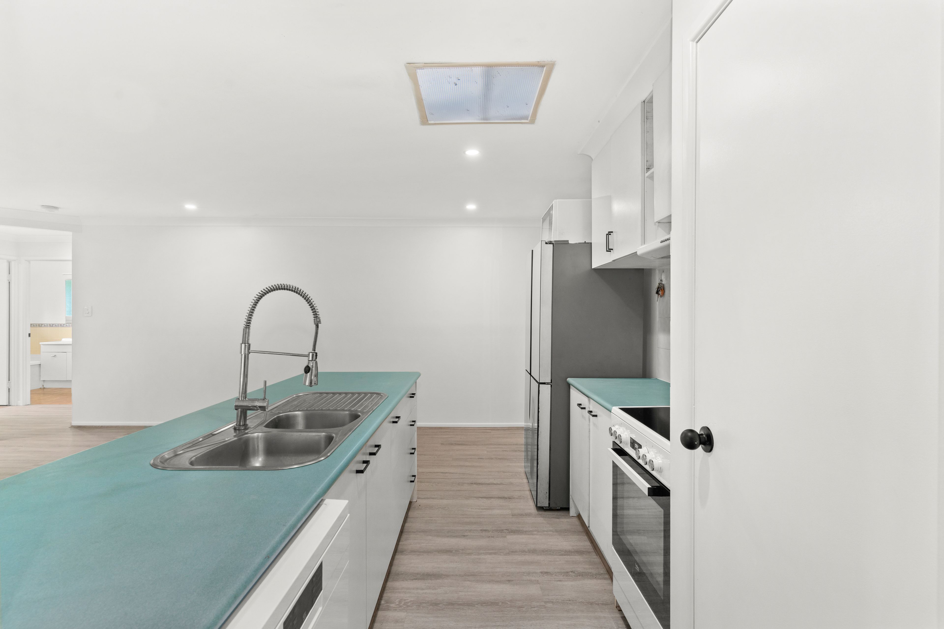 81-83 Lyndhurst Terrace — photo 6 of 24