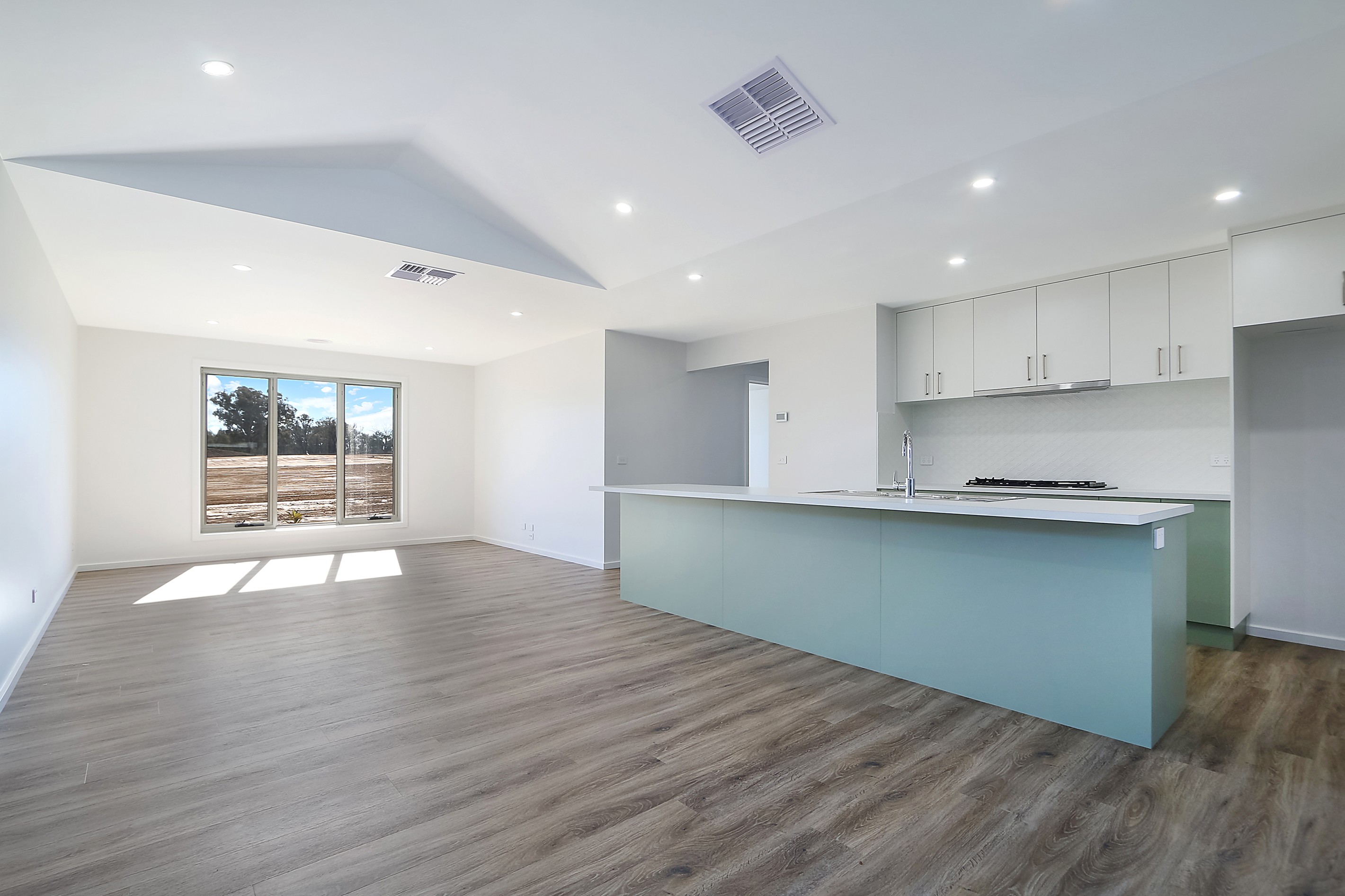 13 Bradford Drive, Thurgoona, NSW 2640