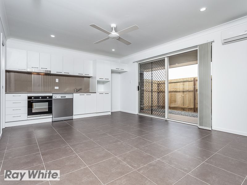 2/3 Celebration Crescent, Griffin, QLD 4503