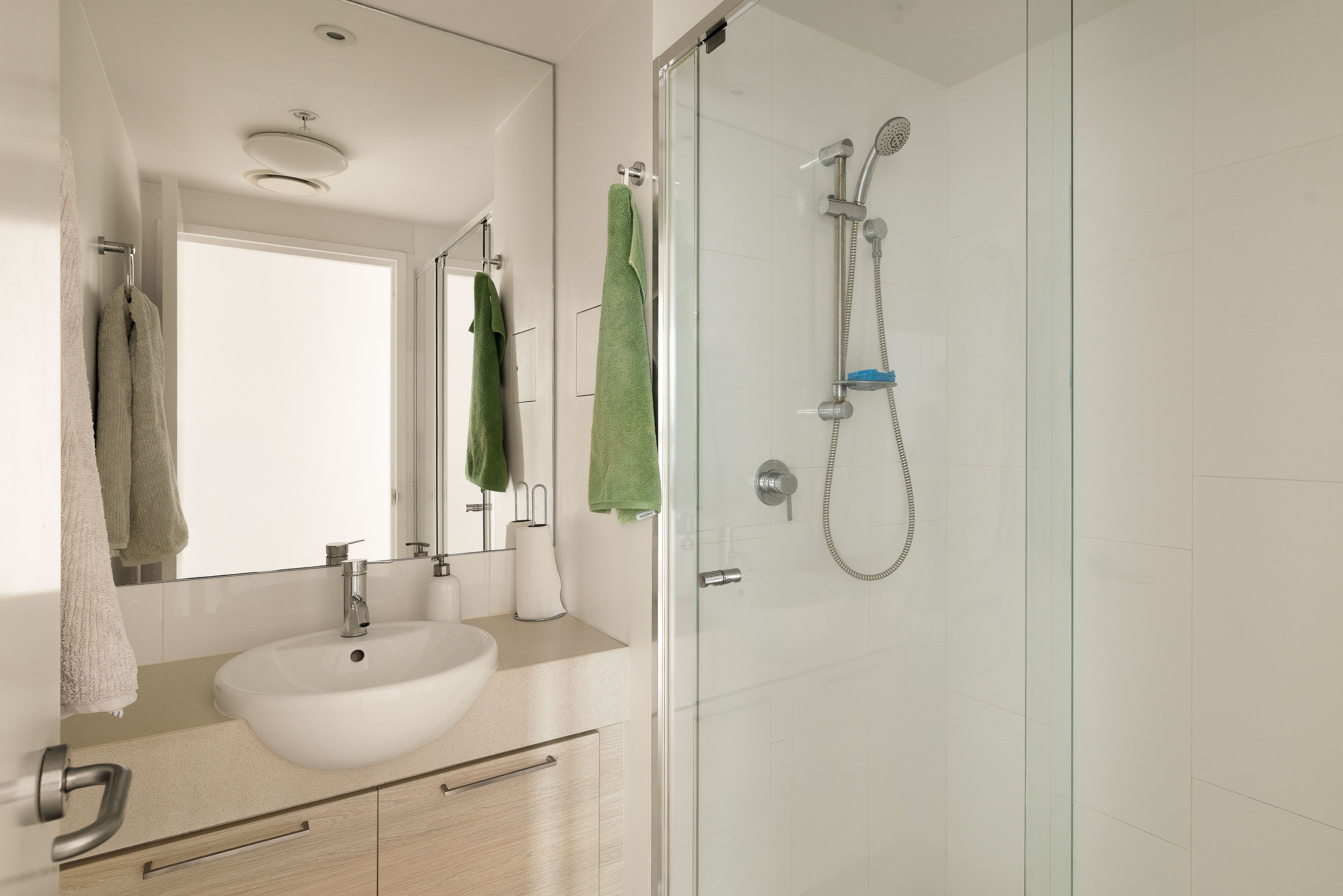 20203/8 Hercules Street — photo 7 of 12