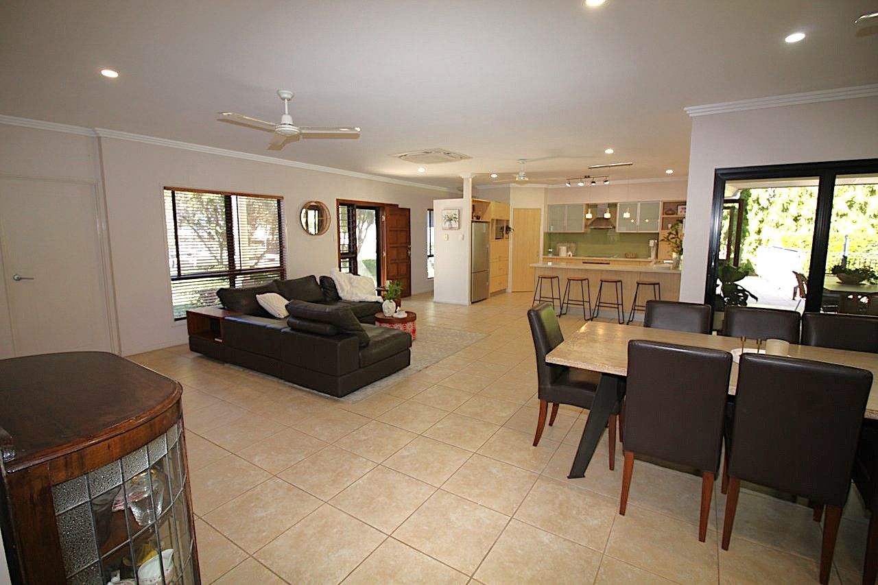8 Deighton Street — photo 8 of 30