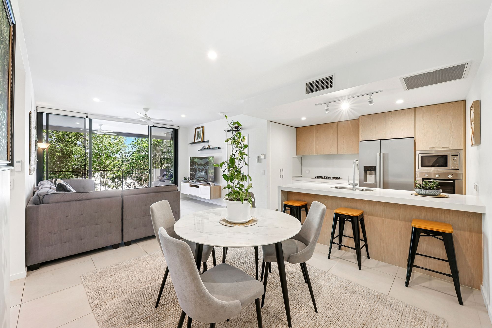 2010/21 Ross Street, Benowa, QLD 4217